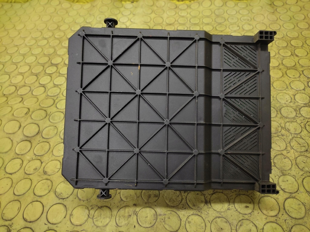 PEUGEOT 206 module compartment BSI 9646777380