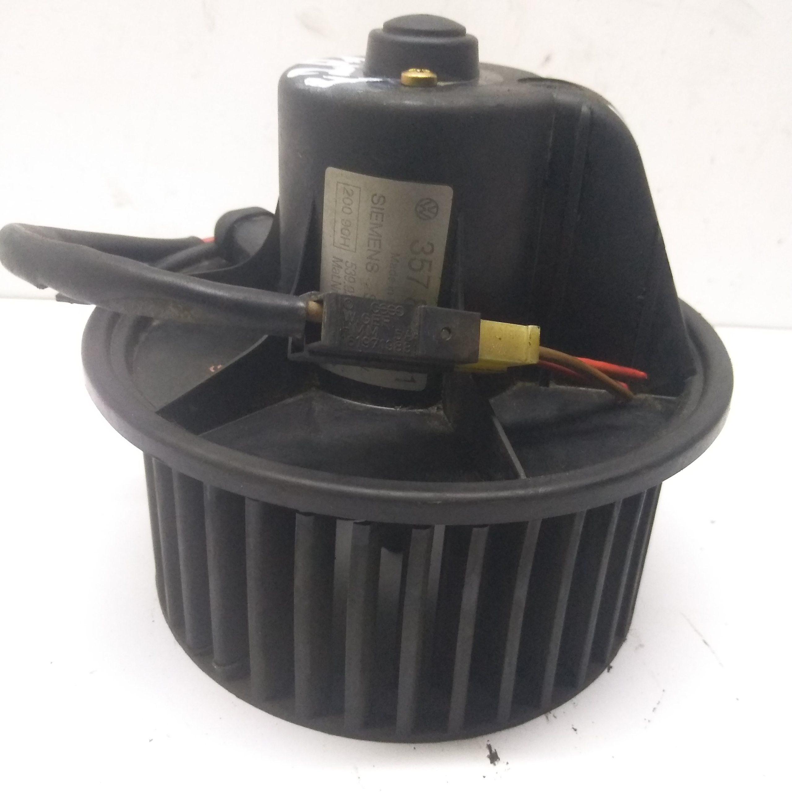 ventilátor VW POLO 357819021