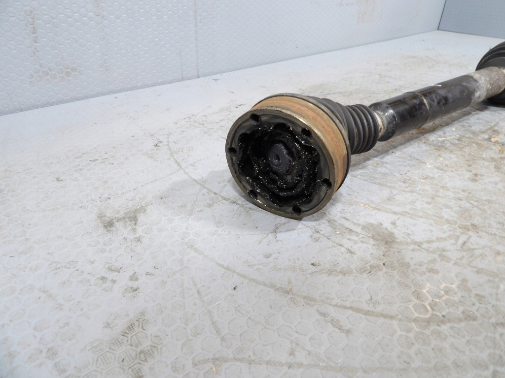 VW PASSAT B6 2.0FSI semi-axis right front