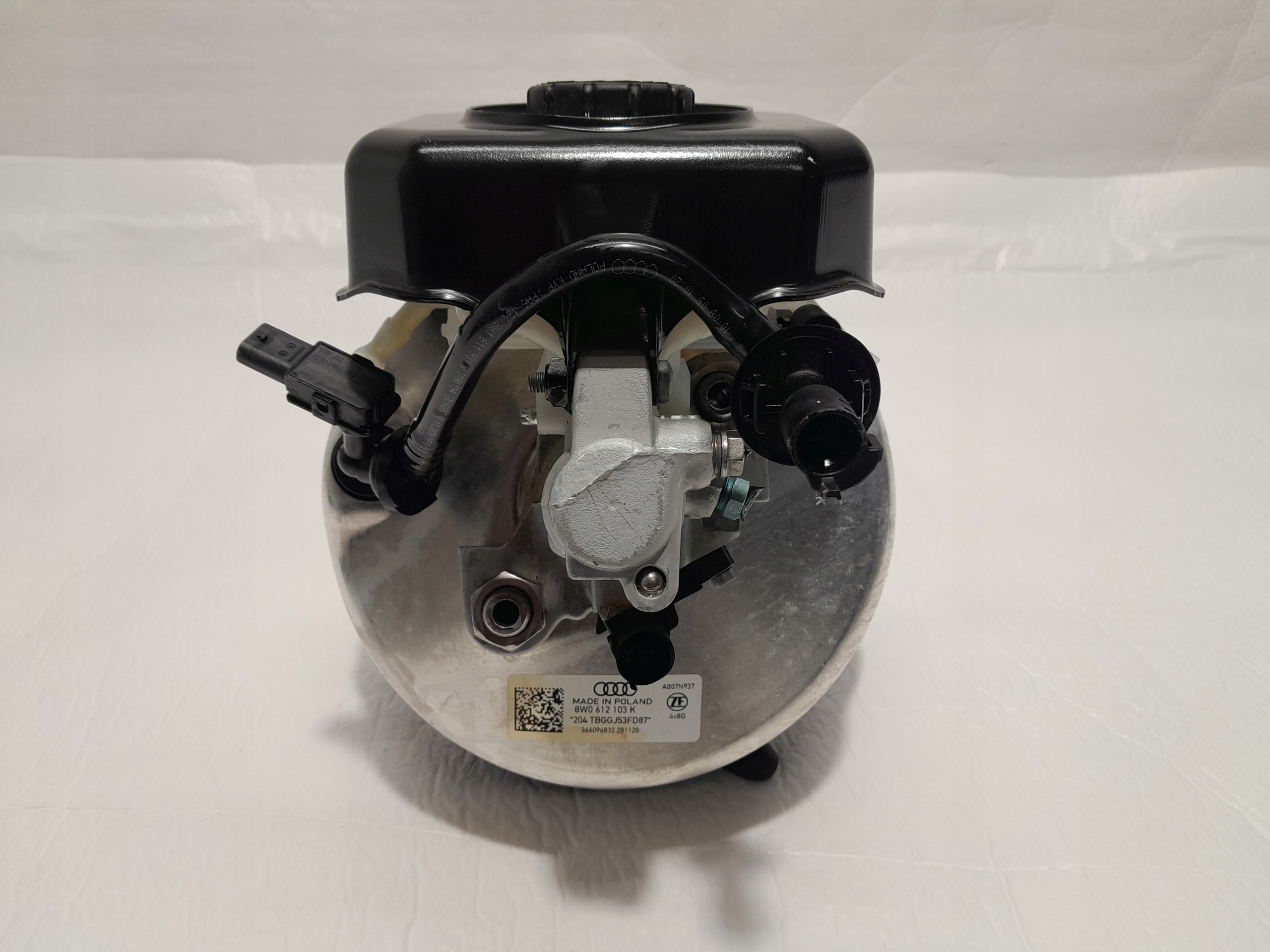 AUDI A4 B9 LIFT Berline Servo Servo frein 8W0612103K