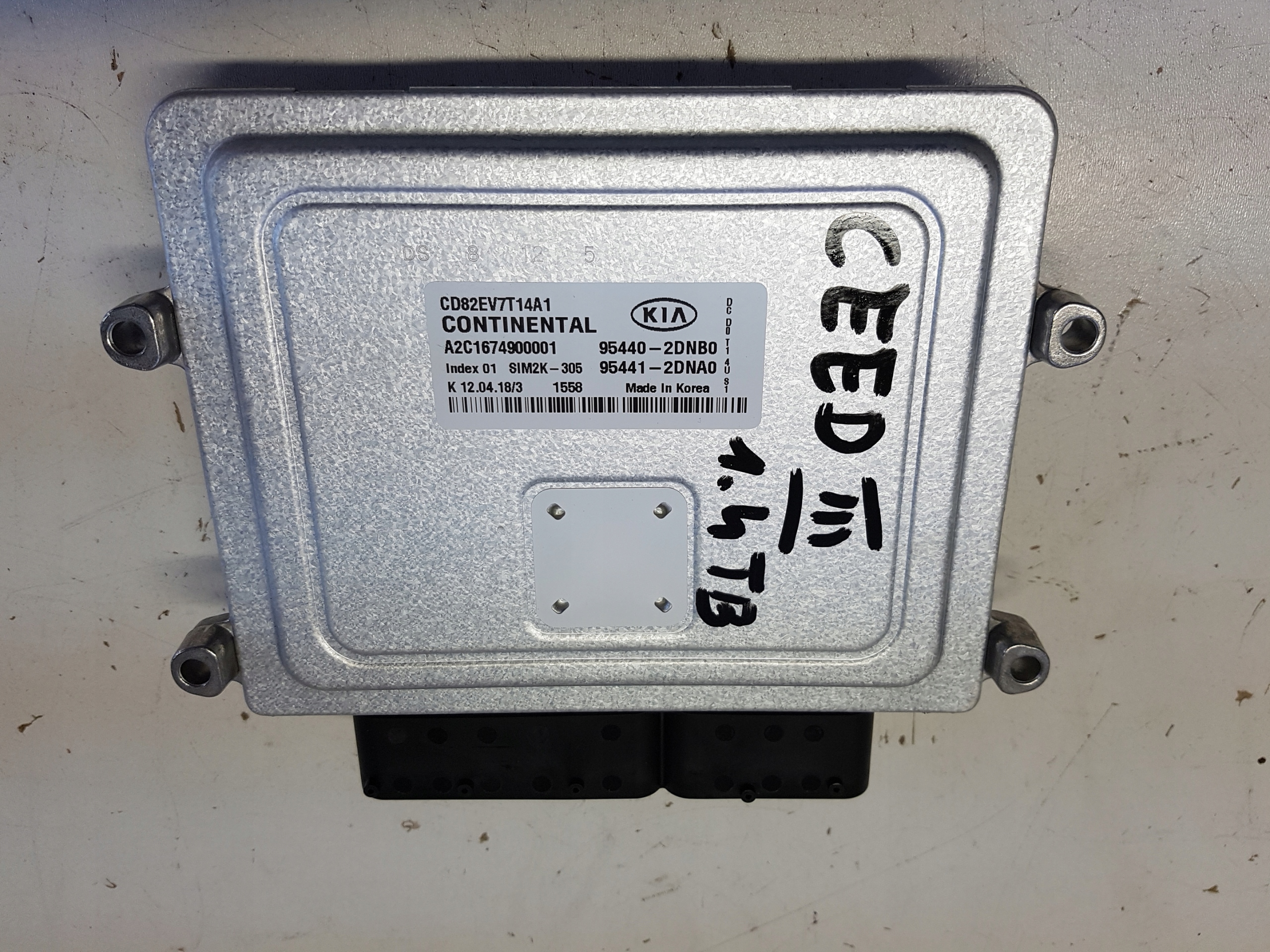 KIA CEED III 1.4 T-GDI Computer Bedienteil ECU