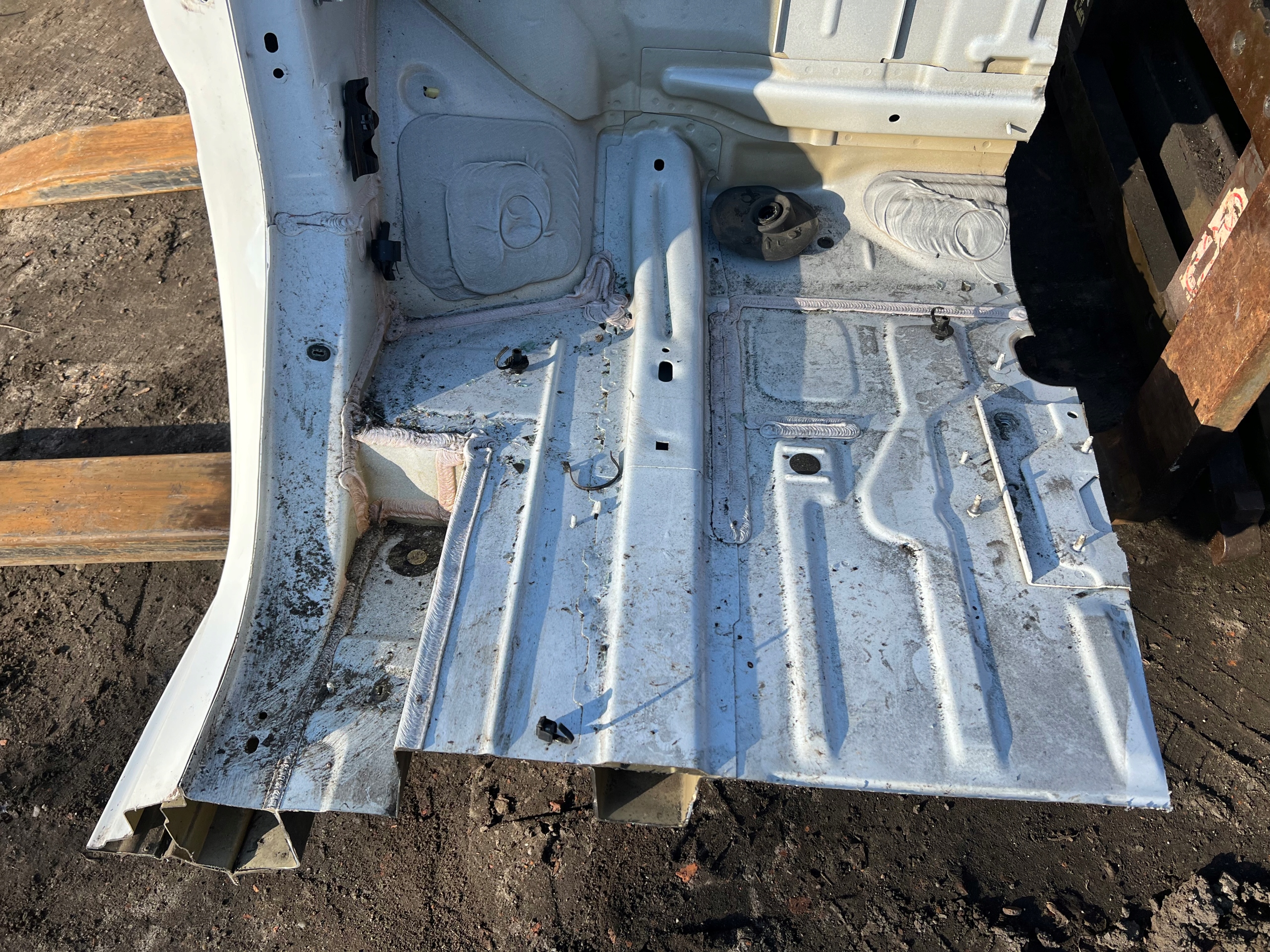 front body quarter left PEUGEOT EXPERT III SCUDO JUMPY VIVARO C 21R
