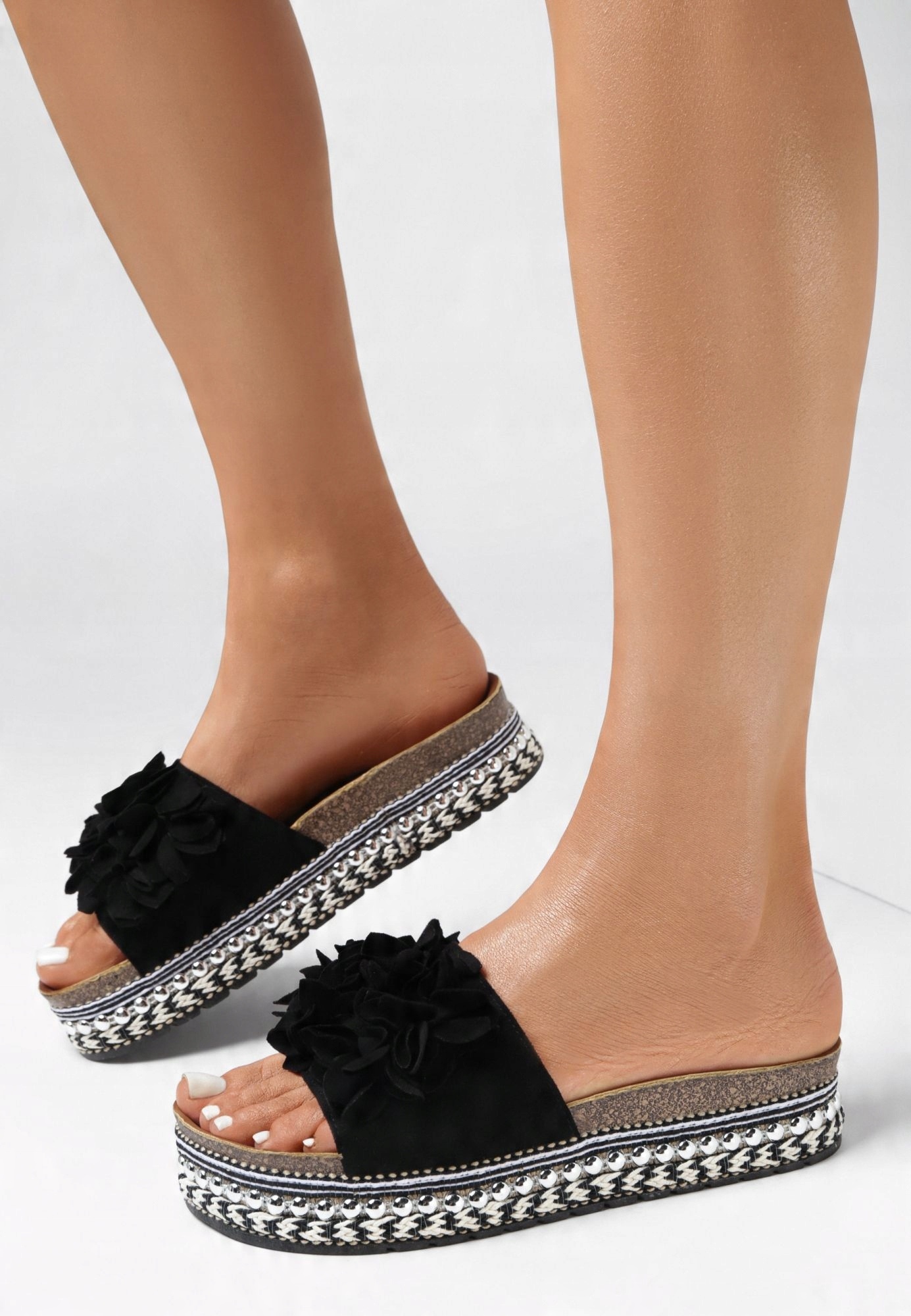 

Born2Be Czarne Klapki damskie 37 Casual