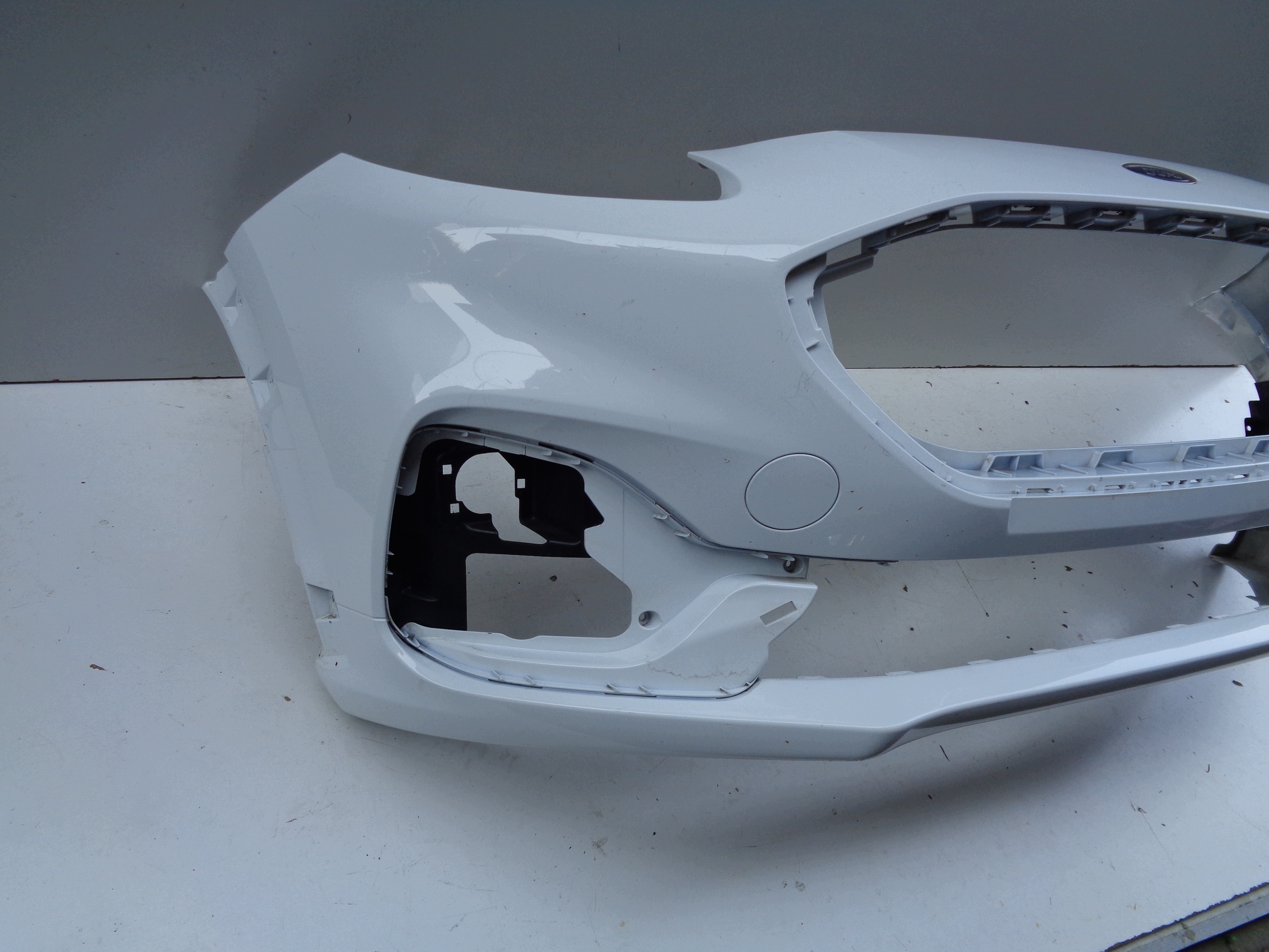 Frontstoßstange FORD PUMA 19- ST-LINE NR 52887