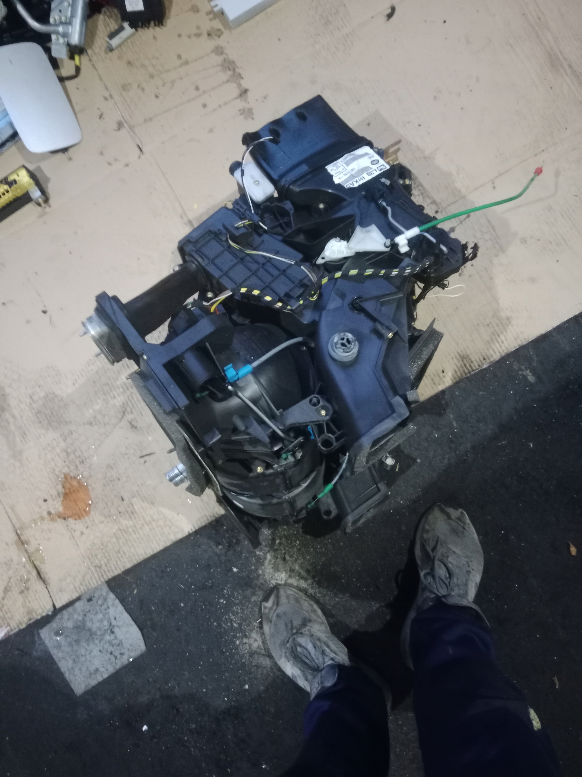 радиатор отопителя RANGE ROVER VOGUE L322 BMW 4.4 V8