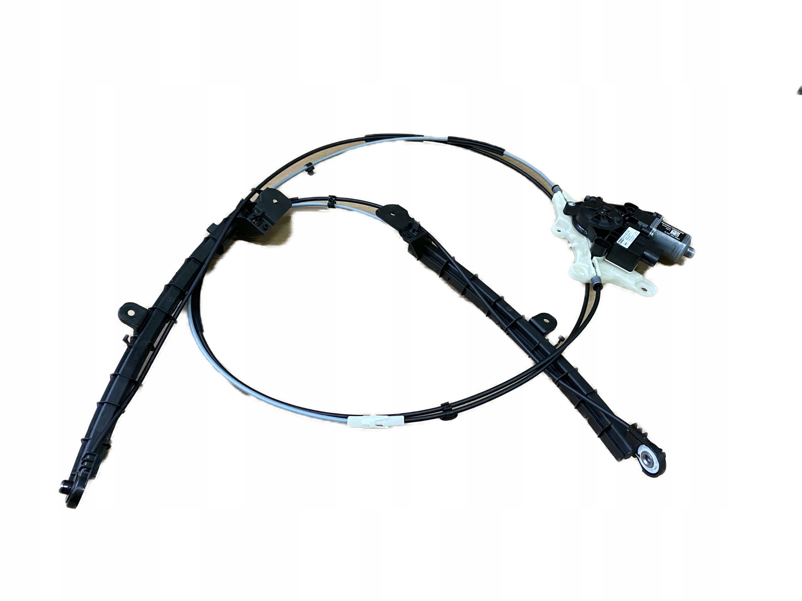 AUDI A4 8W B9 mechanism ROLETY boot 8W9863560