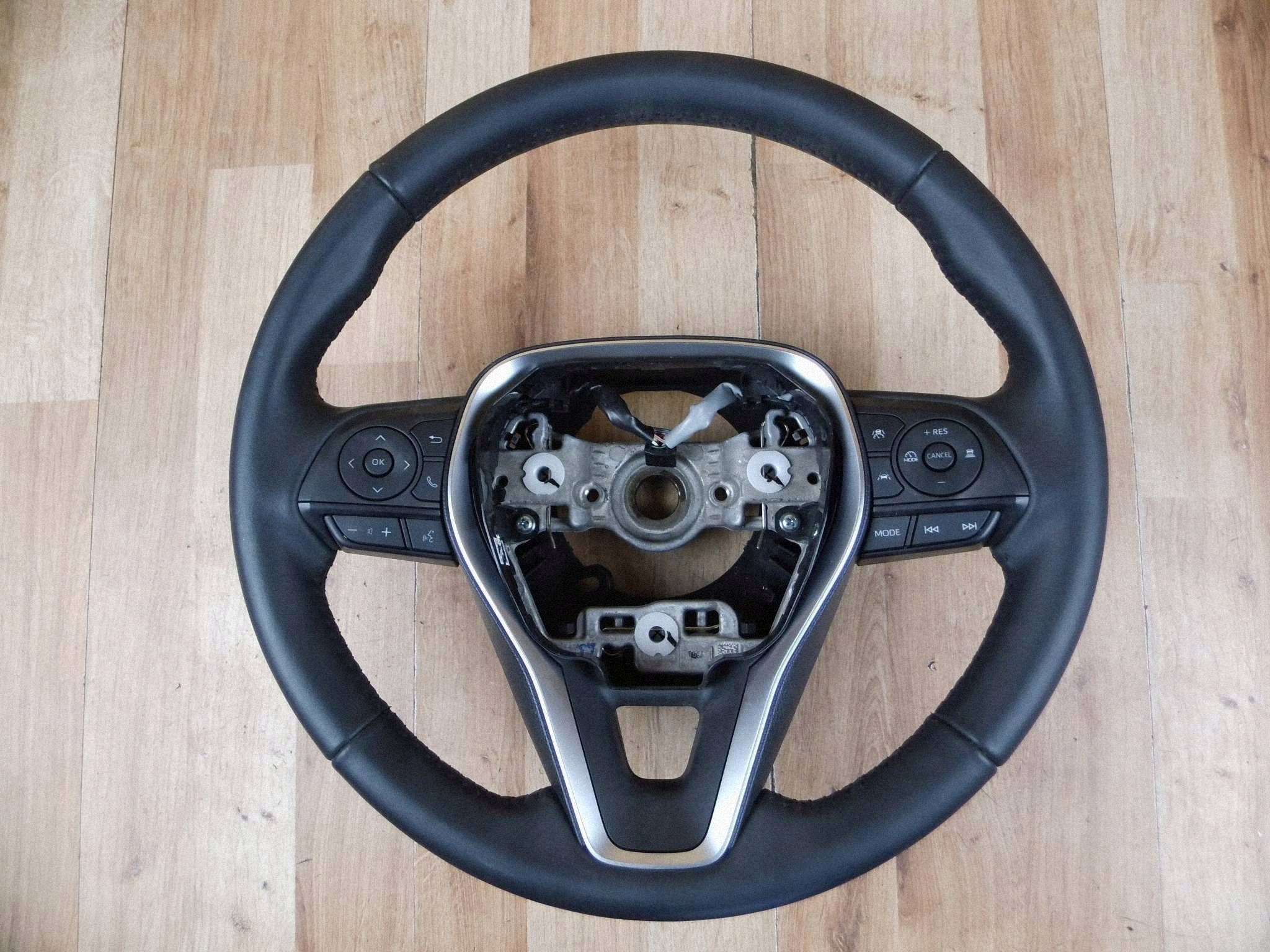 Toyota Corolla XII E210 E21 2018-2022 steering wheel, 45100-0Z340