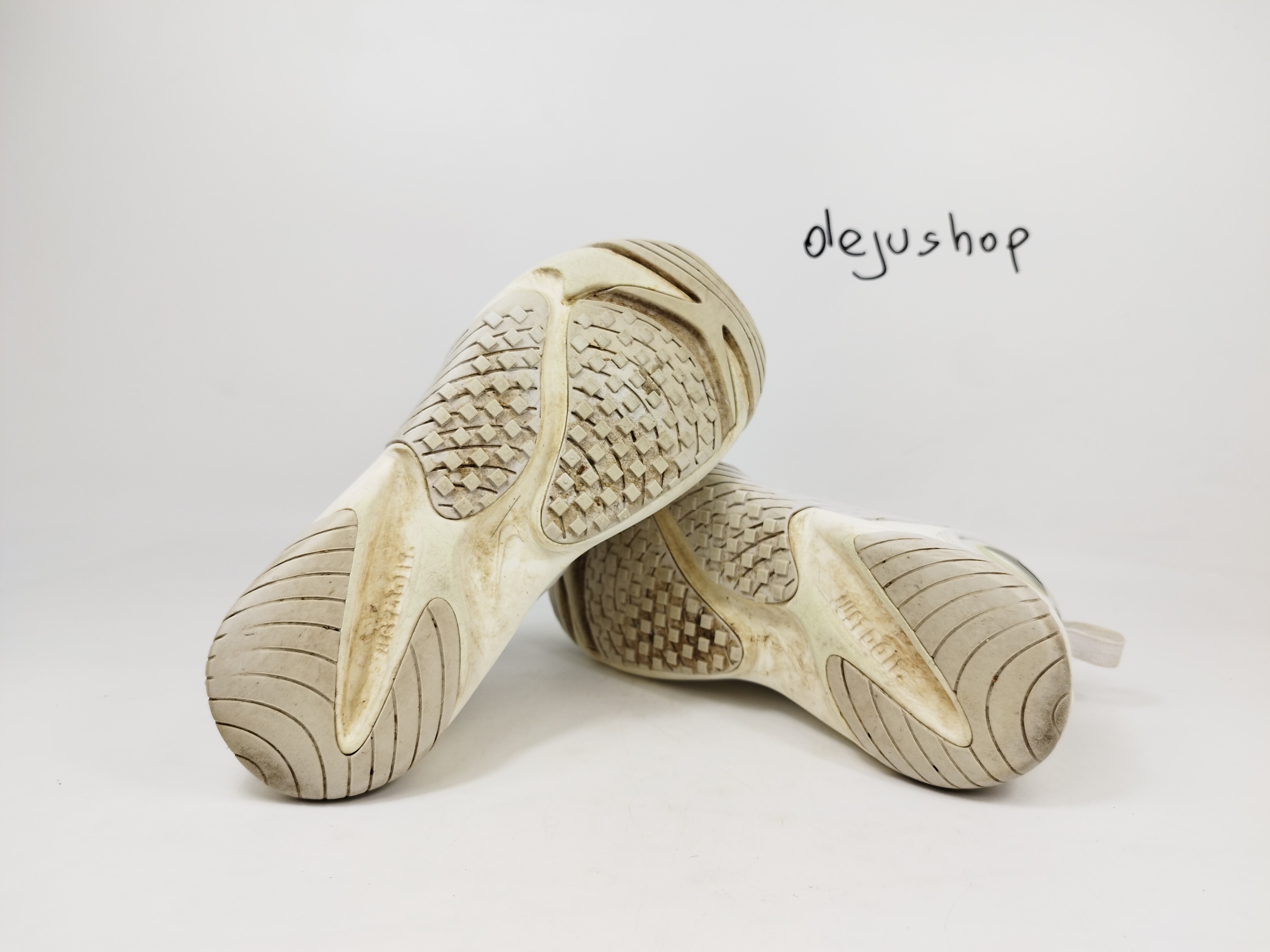 Sneakersy niskie NIKE ZOOM 2K BIAŁE AO0354 101 roz 38 Zapięcie sznurowane