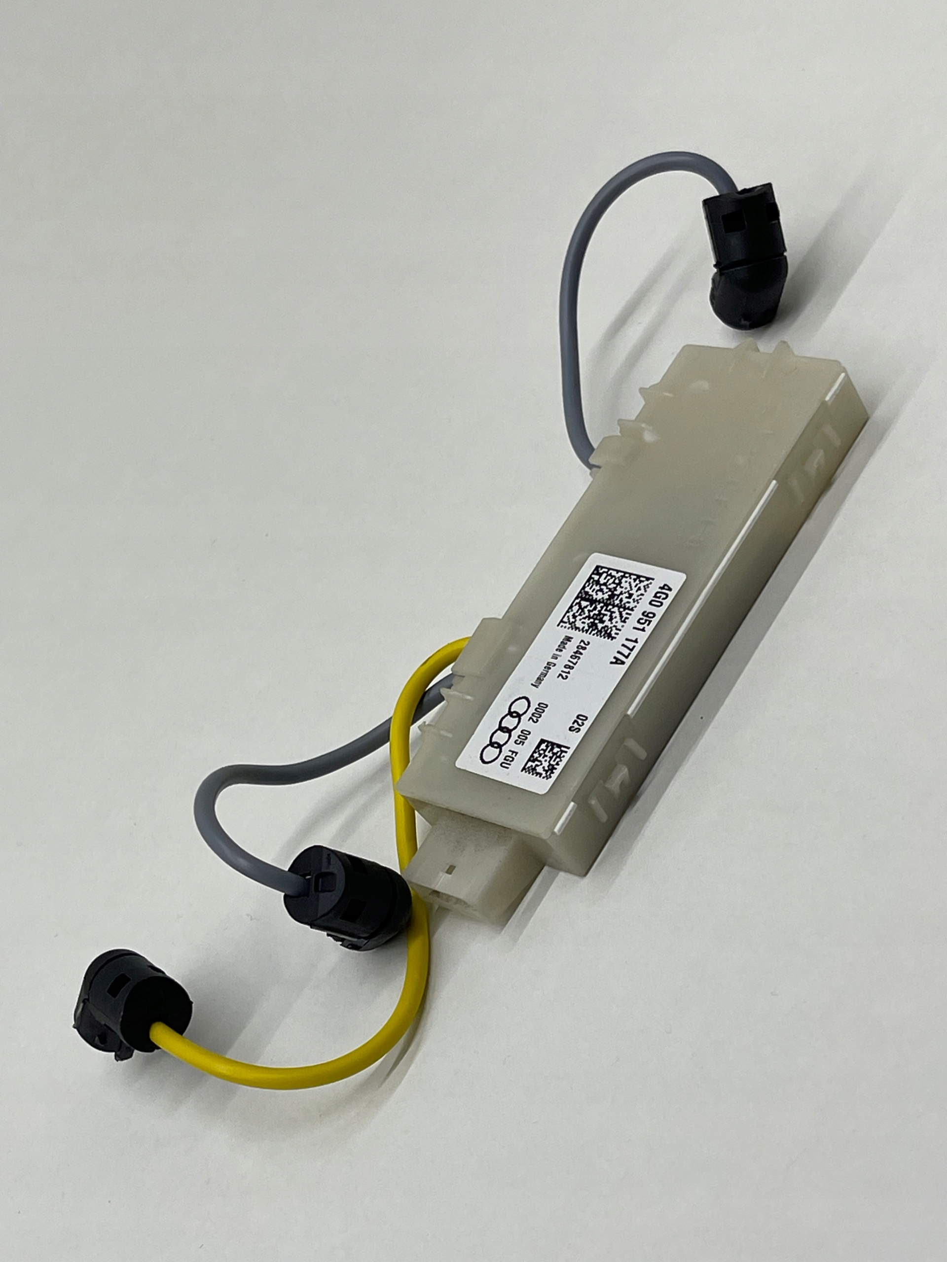 AUDI A6 C7 sensor ruchu alarmu SPRAWNY original!