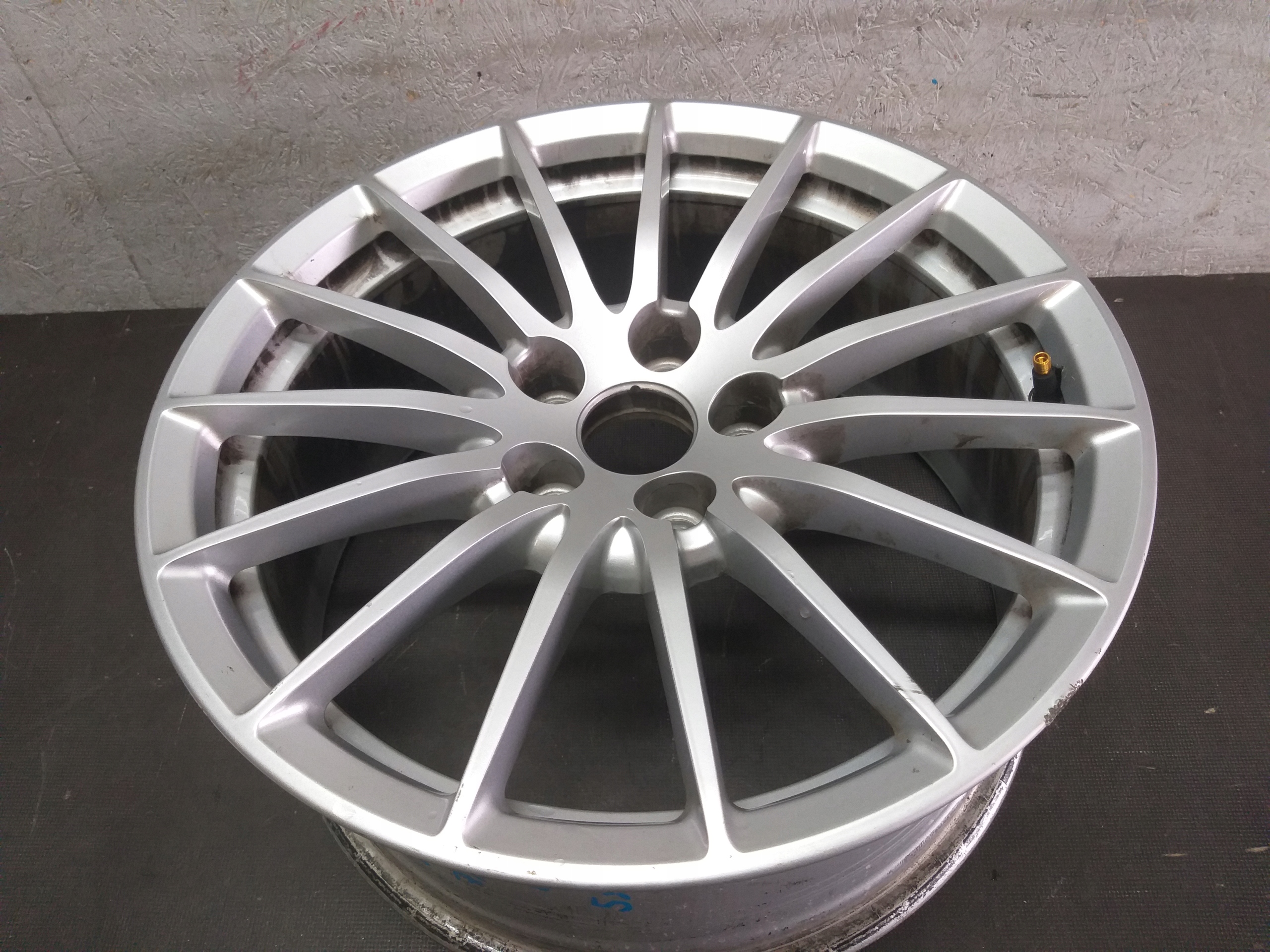 disk hliníkový AUDI A4 B9 5X112 7,5J 17" ET29 8W0601025AE