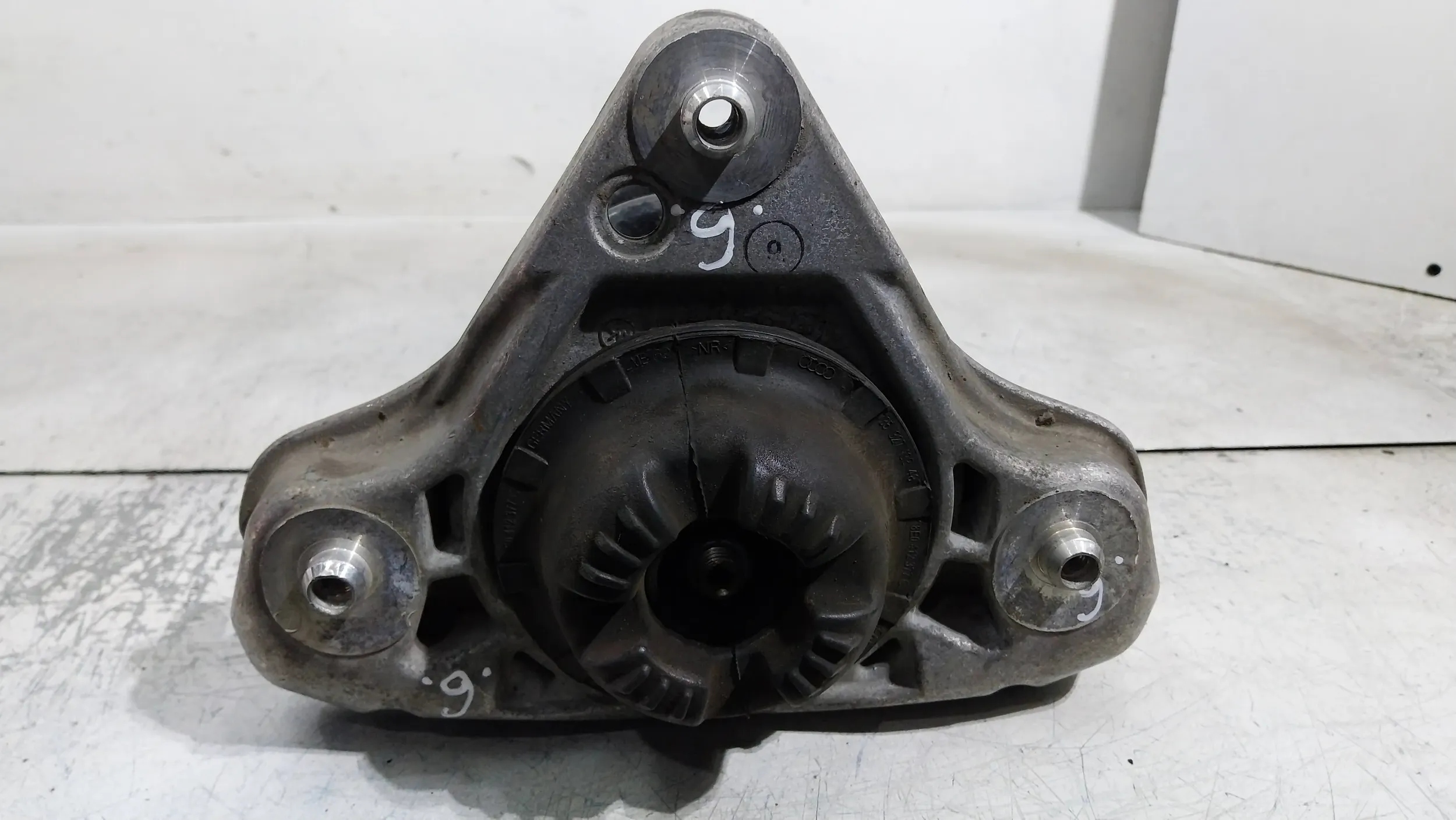 shock absorber McPherson front right 8E0413031DA Audi A4 B7 3.0TDI