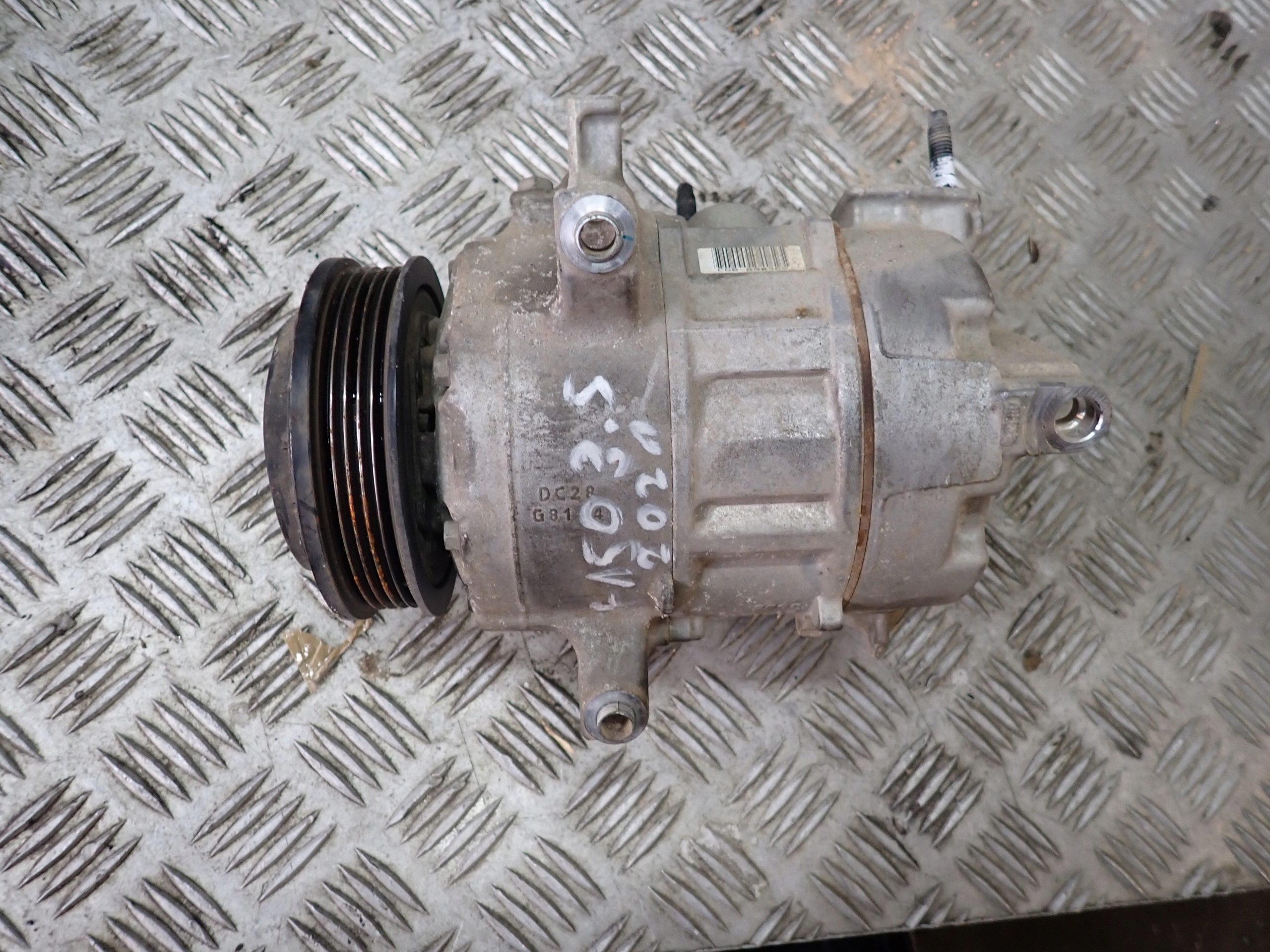компрессор кондиционера FORD F150 3.5 4x4 2021-