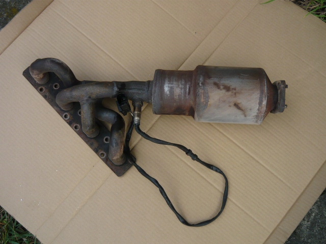 BMW E90 2.0 бензин n46b20b каталізатор 7532931