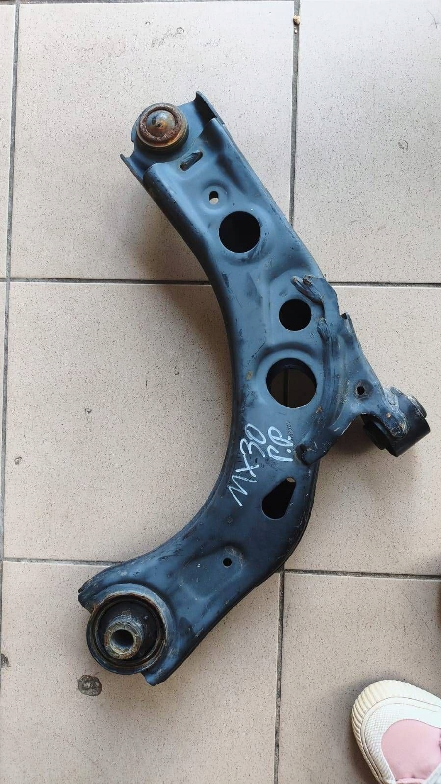 arm front front side right Mazda MX-30 120200514A as new!