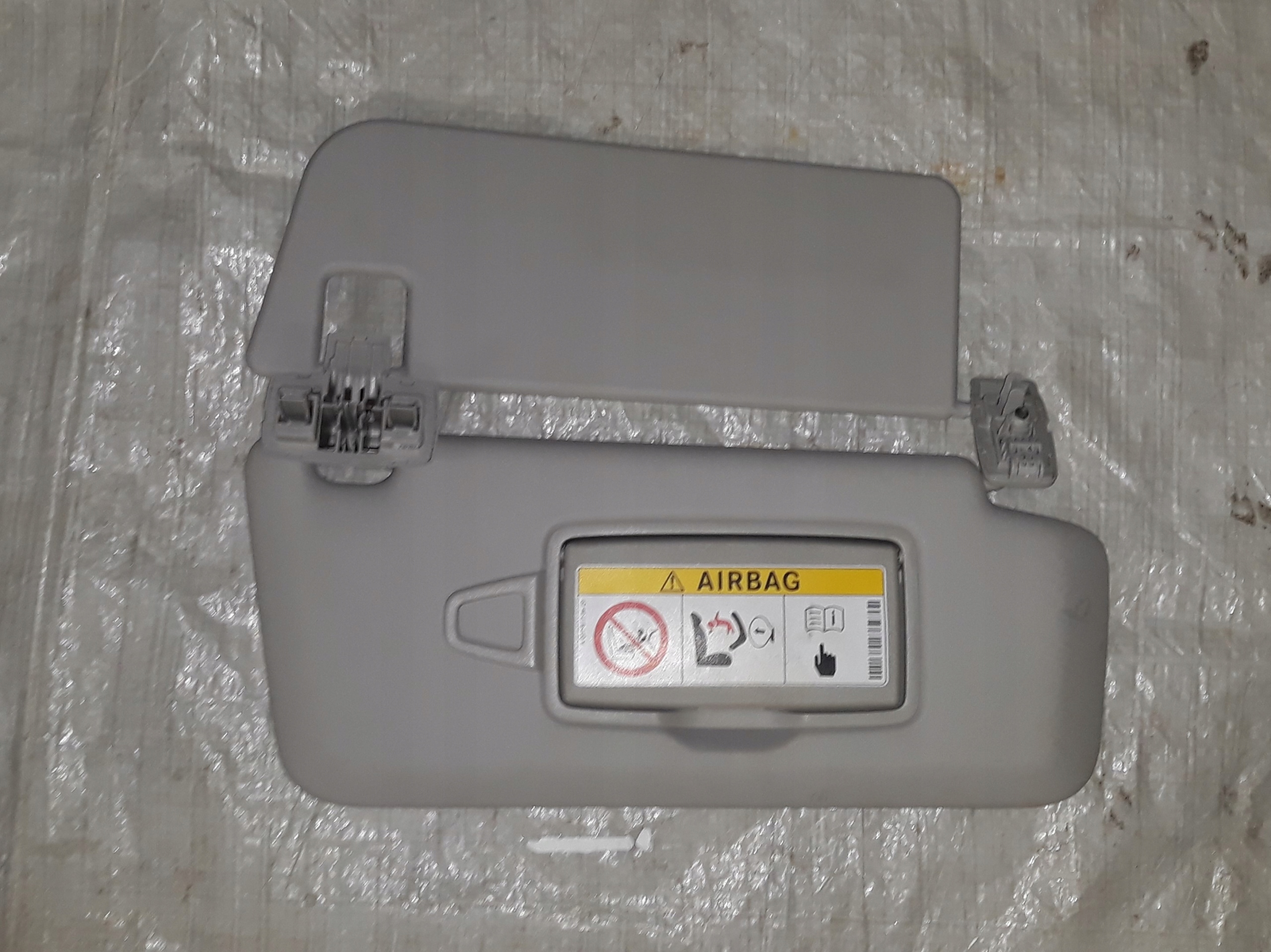 A1668100810 - MERCEDES W166 солнцезащитный козырек