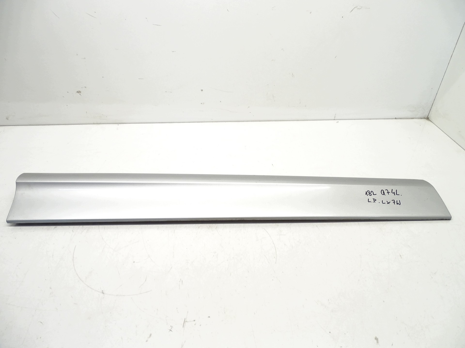 moulding door left left front front AUDI Q7 4L 4L0853959