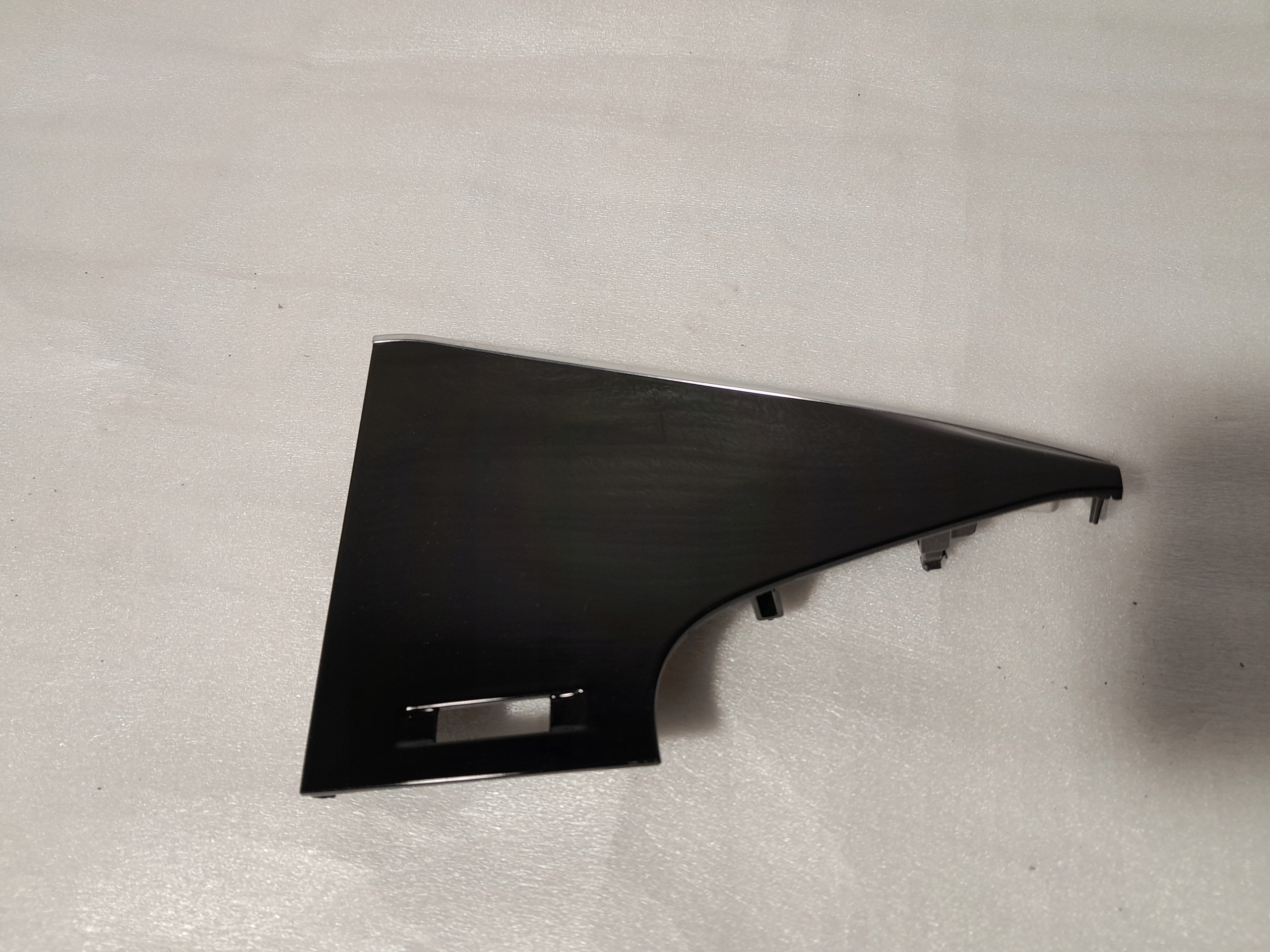 AUDI Q8 4M Moulage DEKOR Console 4M8857238B