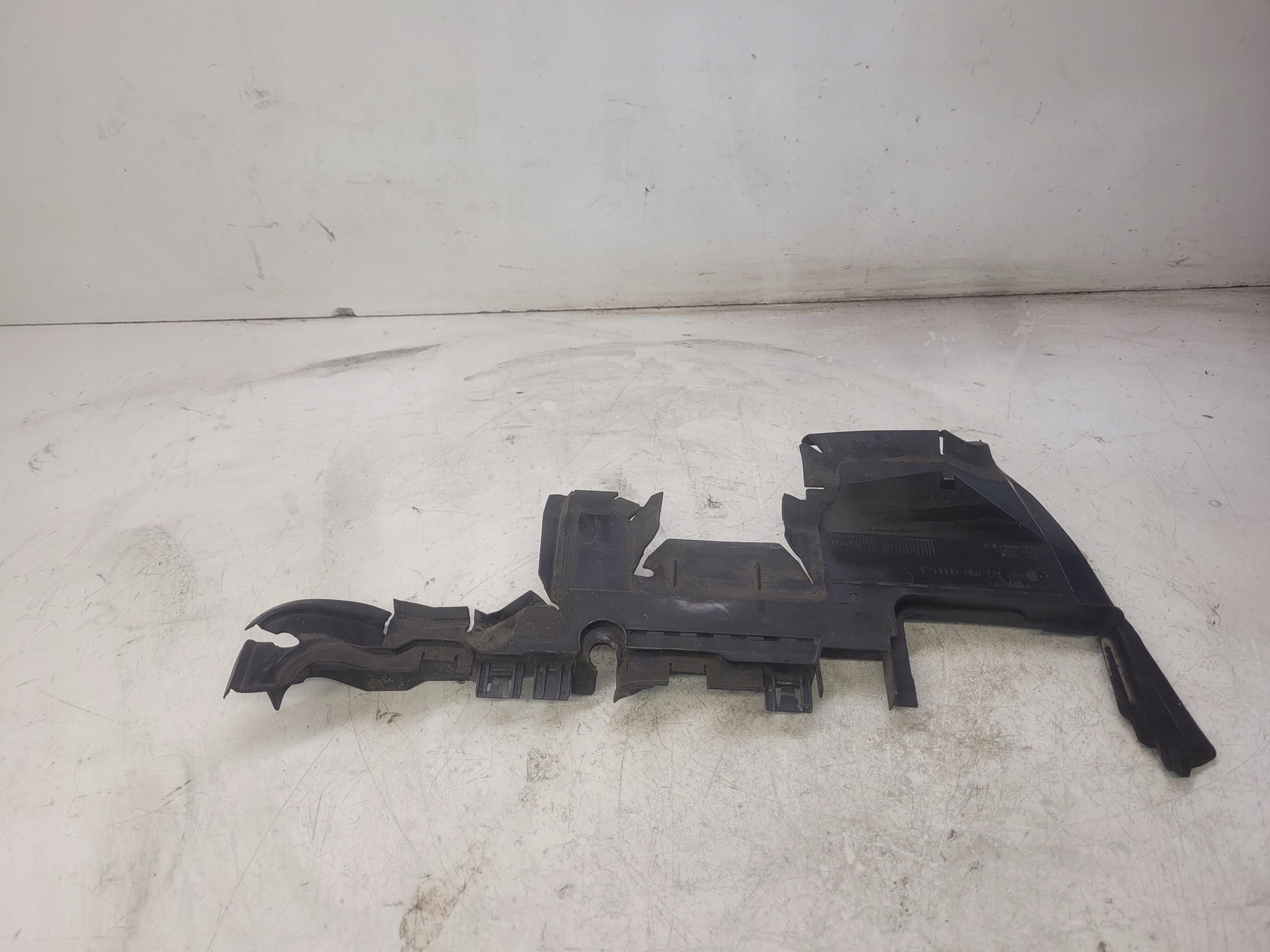 luftansaugkanal links AUDI A4 B8 8K0121283K