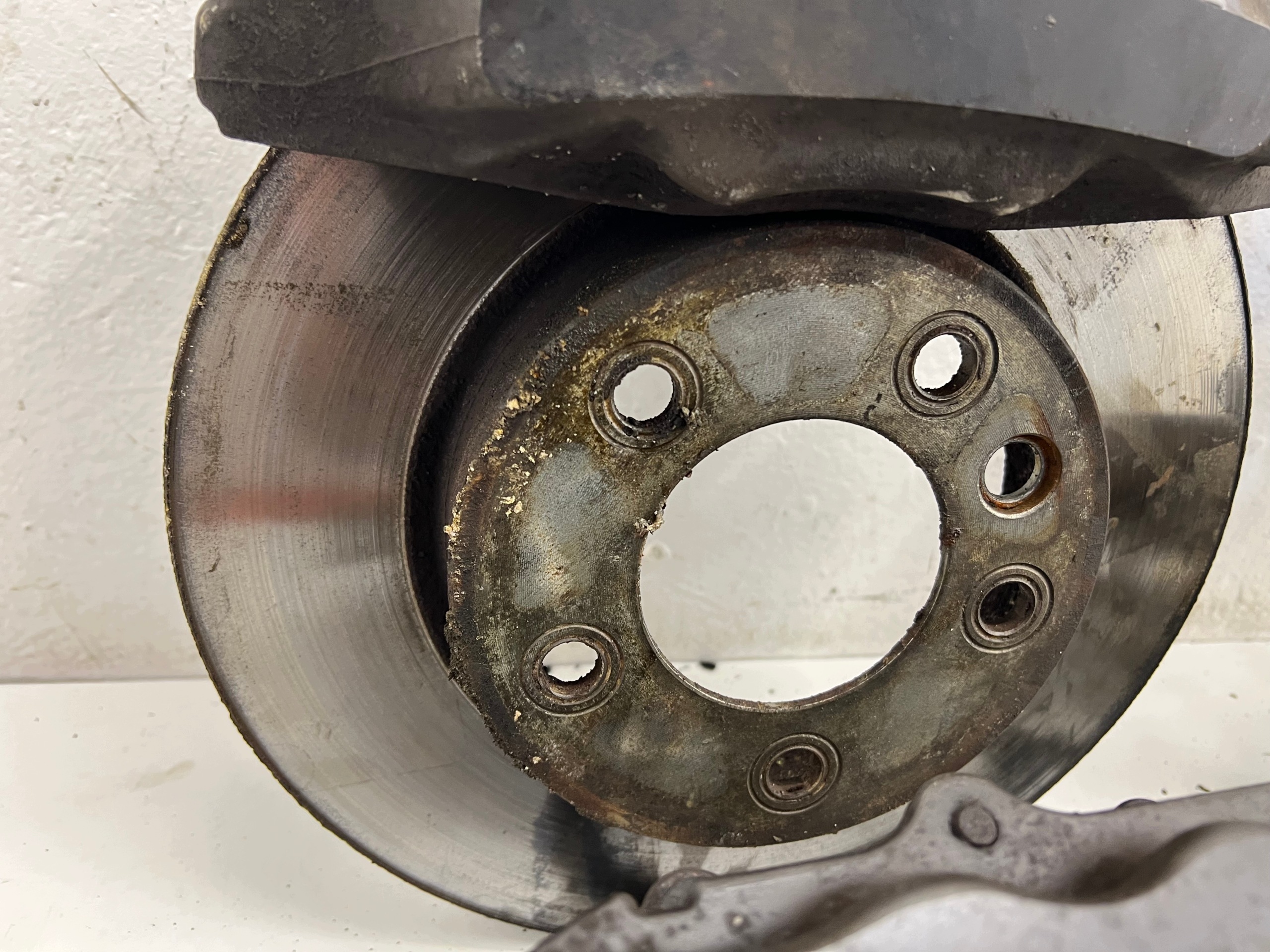 VW TOUAREG and 7L calipers BREMBO front + rear part + discs 330MM 209236062A