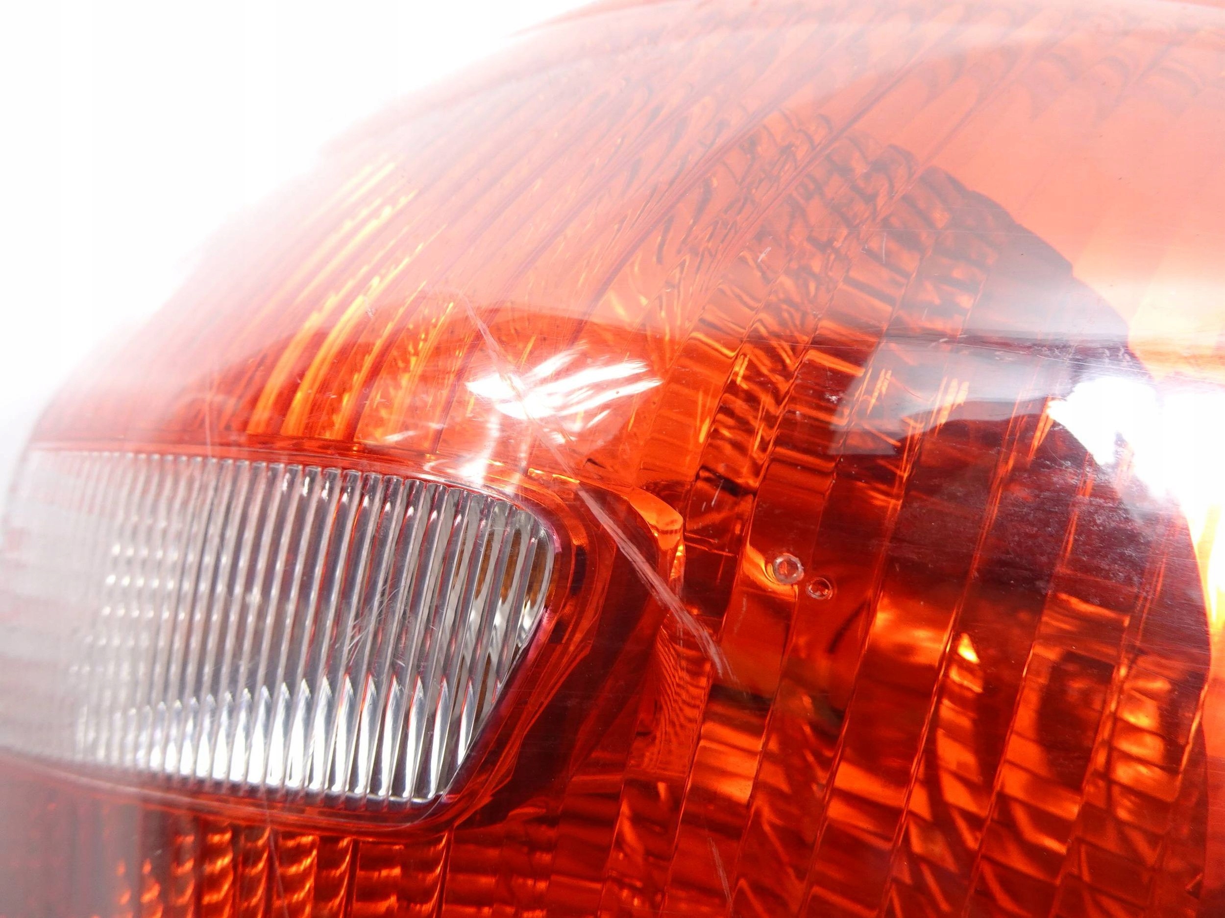 Lampa PRAWY tył Ford Kuga MK1 Producent części Ford OE