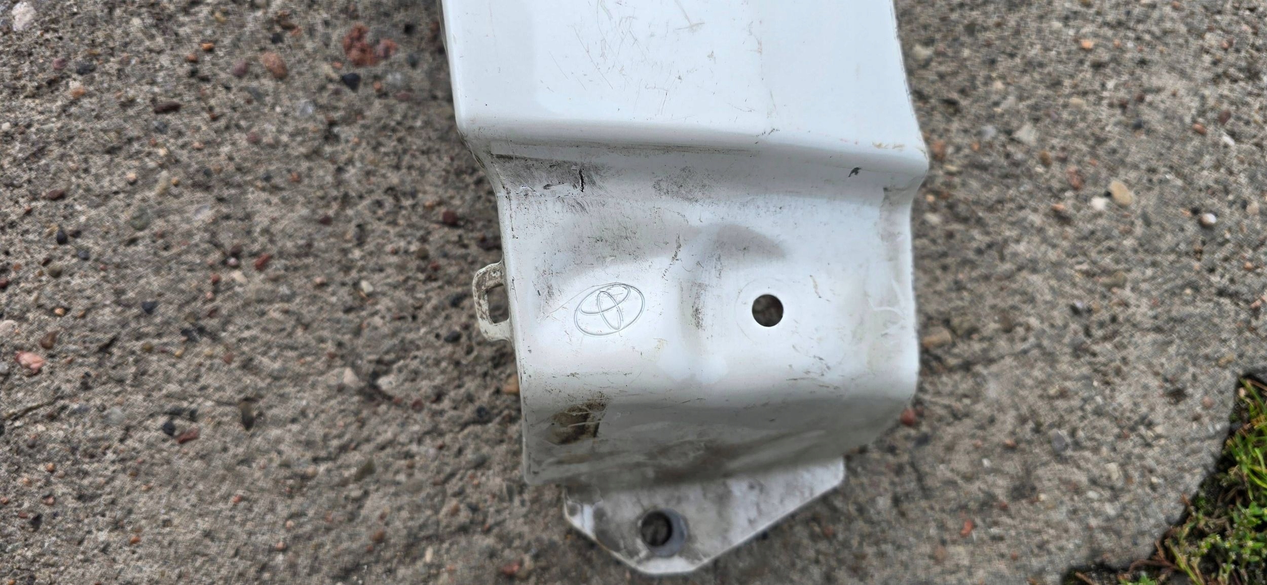 Toyota Land Cruiser (J150) front side left fender front