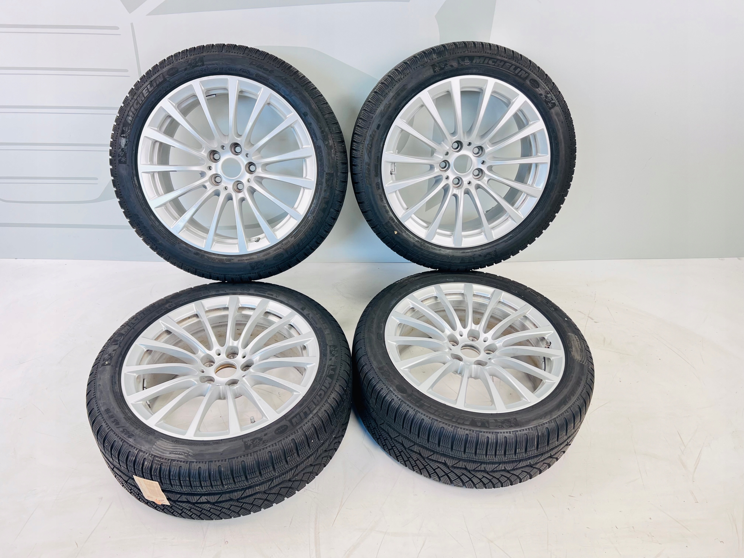 Колісні диски BMW G30 G31 245/45 R18 ET30 зима
