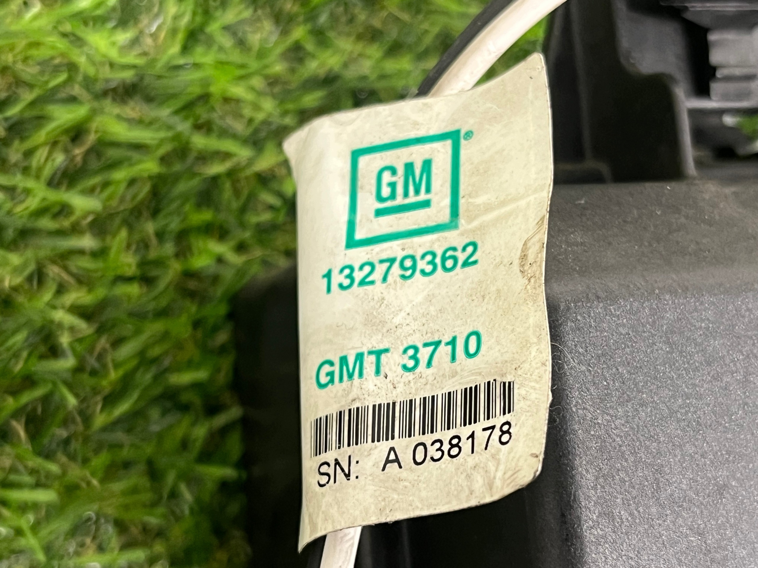 pump lifting bonnet OPEL INSIGNIA 13279362 / HB80076-065