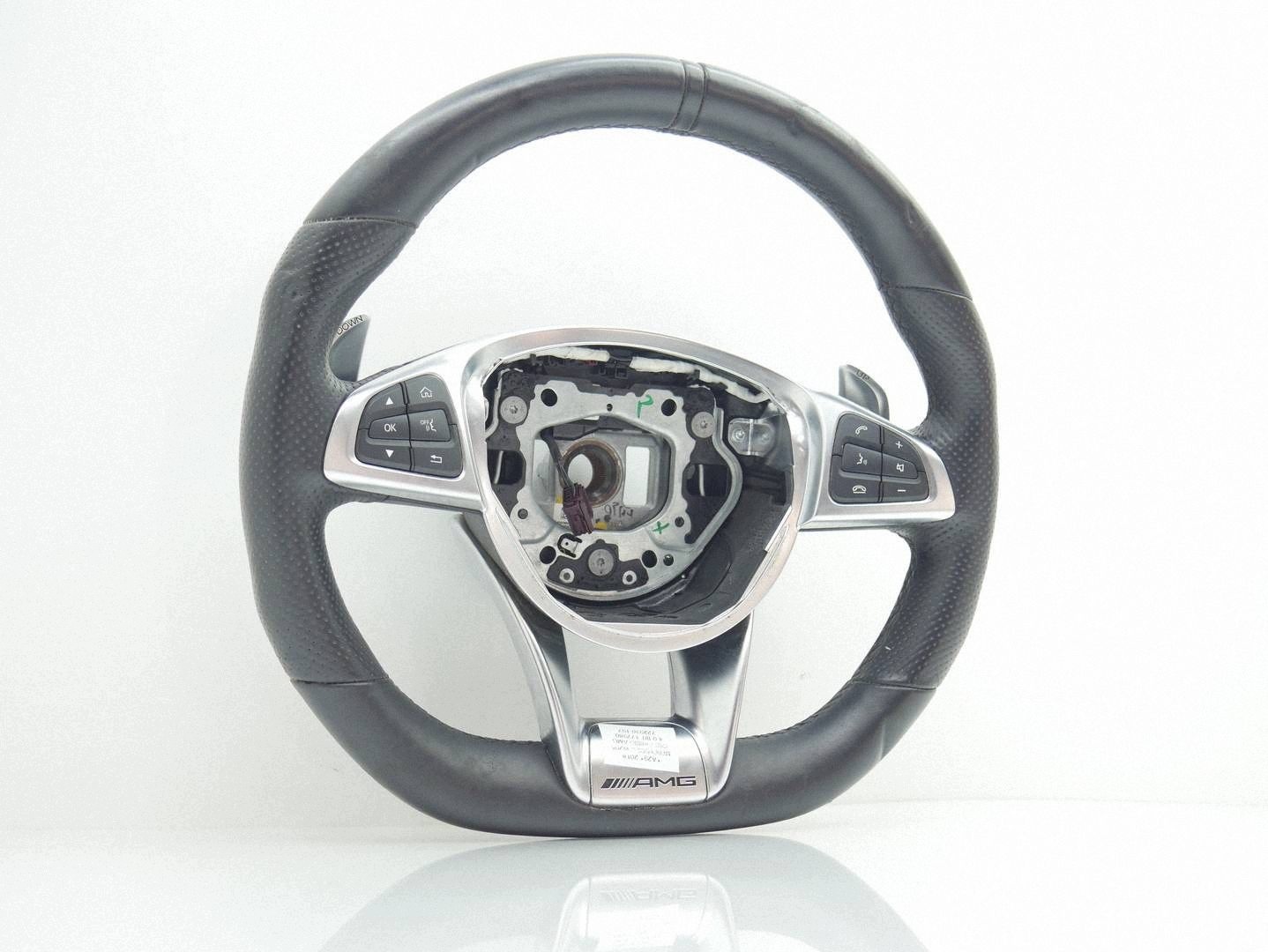 volant cuir MULTI avec la direction MERCEDS C W205 C63 AMG A2054602403
