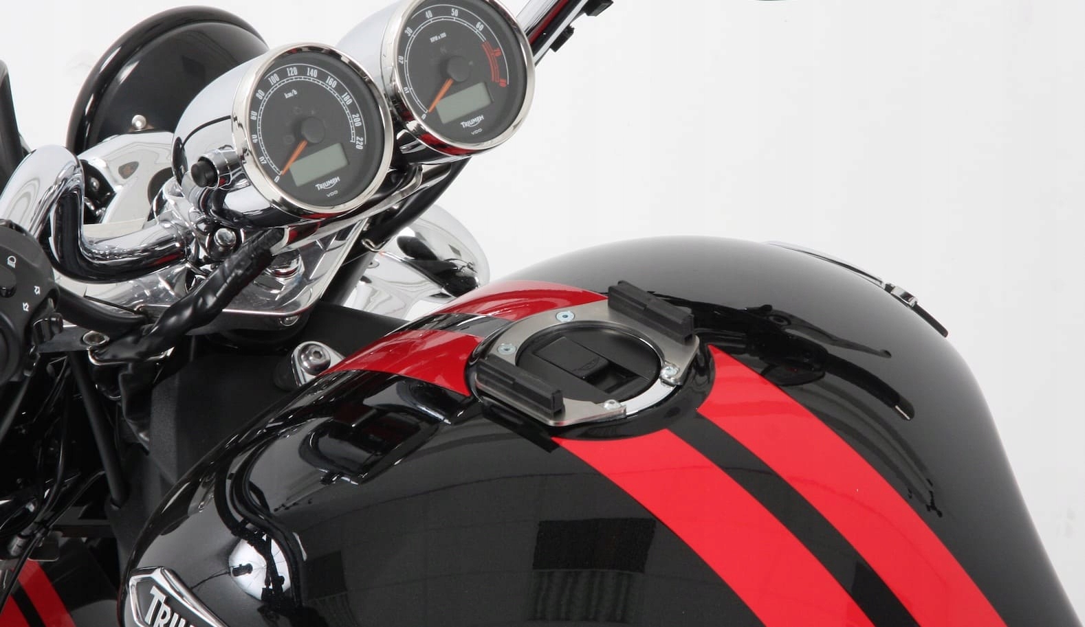 Triumph Rocket III (2004-200 2004-2017 Tankring Lock-it