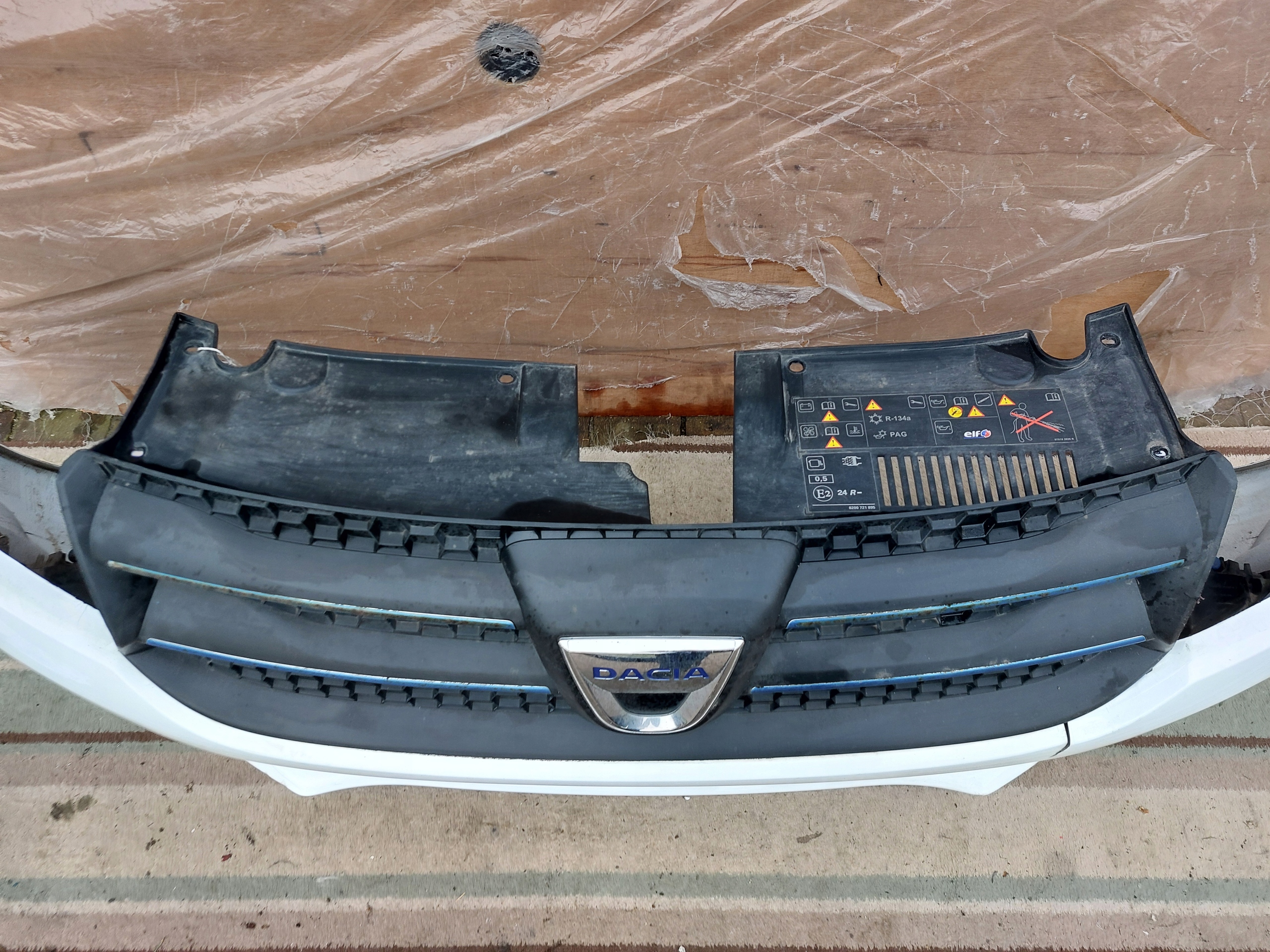DACIA SANDERO II 2012- bumper front 620229493R