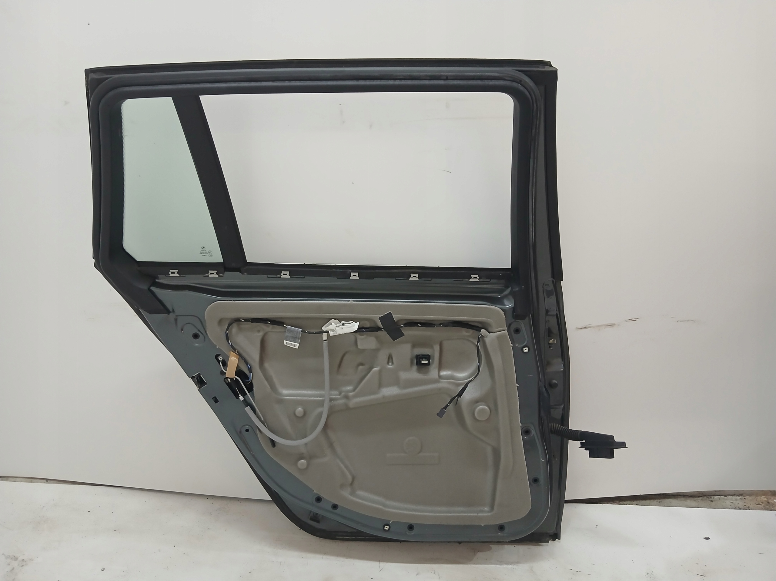 door left rear. BMW E61 TITANGRAU II A36/7