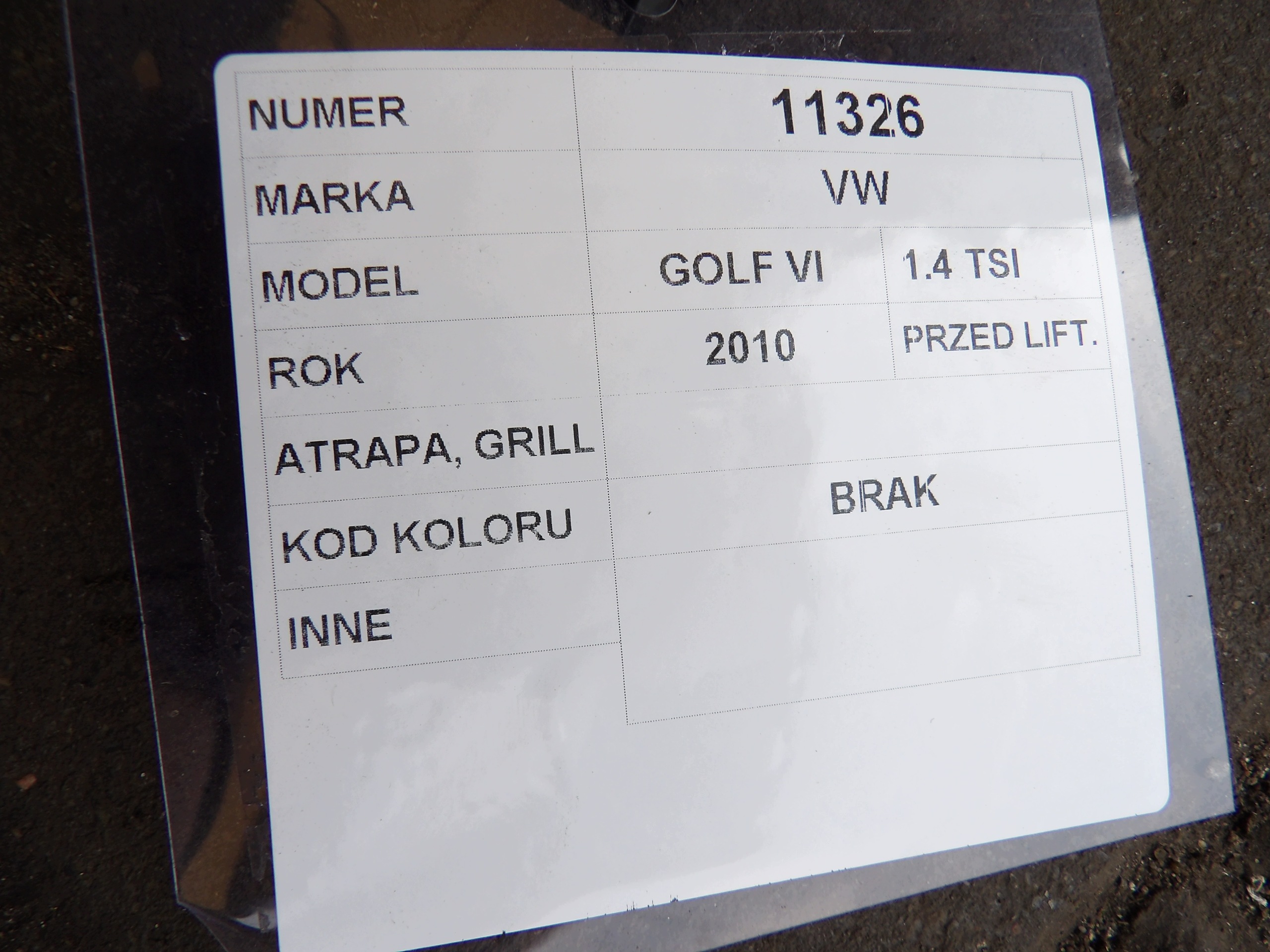 VW Golf VI 1,4 TSI maska