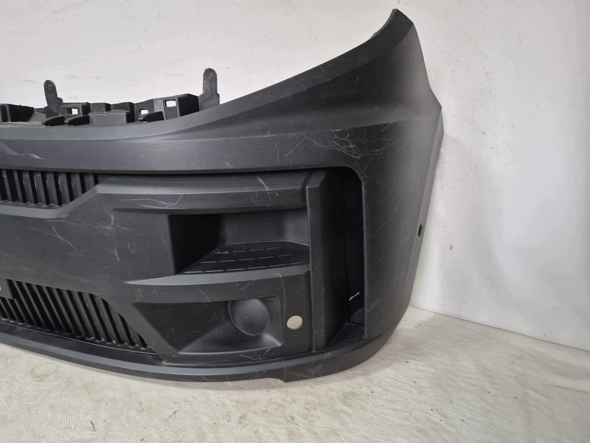 RENAULT MASTER V 5 24- bumper front front PDC 622541366R