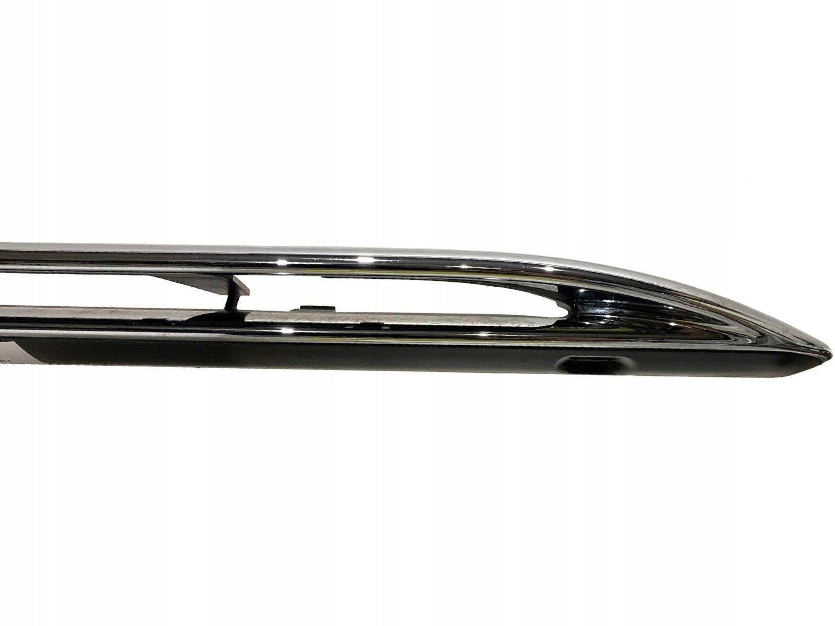 MAYBACH AVANT SPOILER MOULAGE COUVERTURE A2228800208
