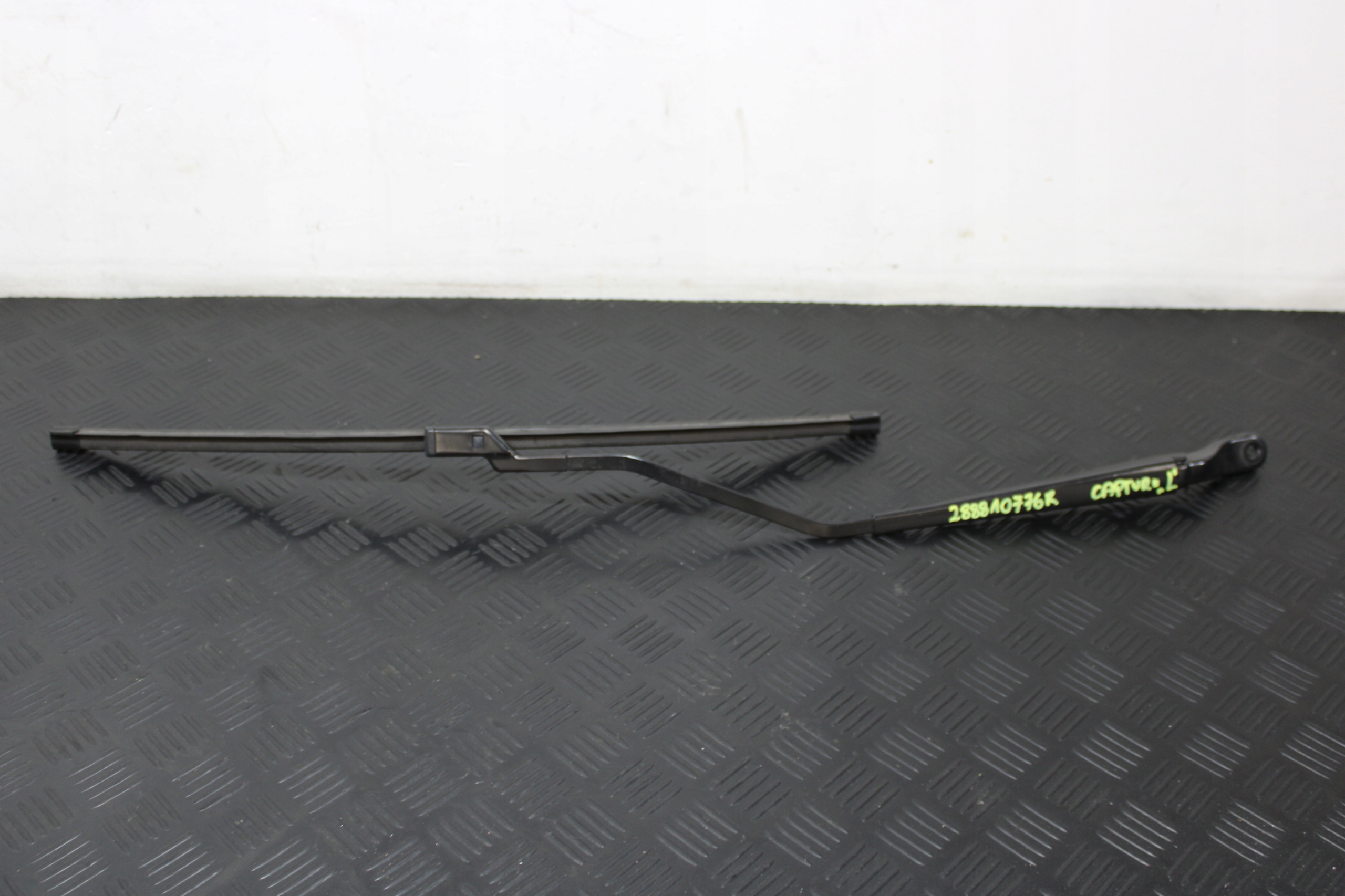 wiper arm wiper left 288810776R RENAULT CAPTUR II 2