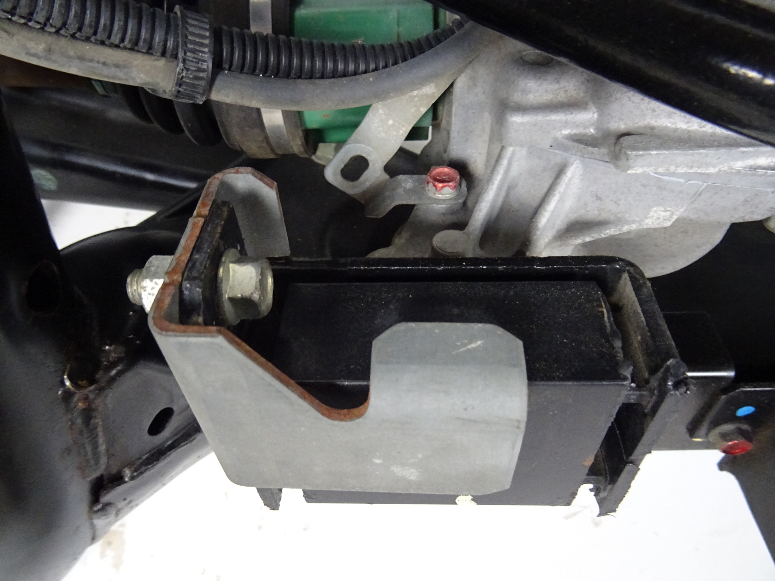 OUTLANDER III 4X4 BELKA ZAWIESZENIA TYLNA DYFER Typ samochodu Samochody osobowe