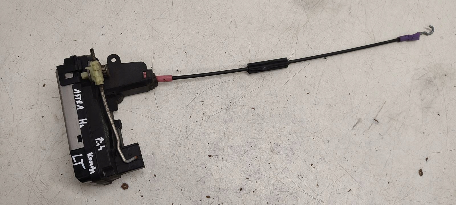 lock door rear part rear left Opel Astra H 1,7 CDTI