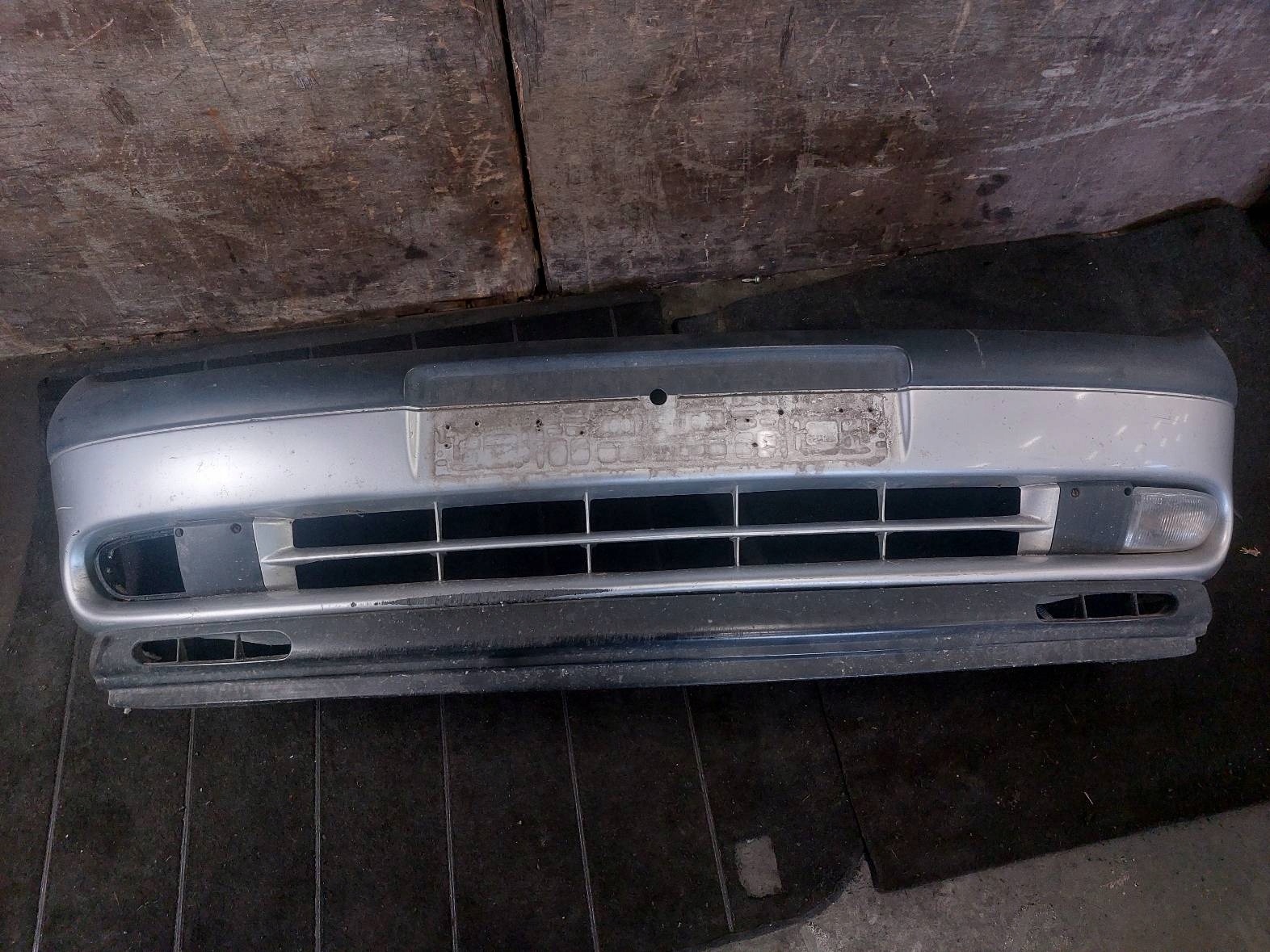 nárazník předek přední RENAULT ESPACE III MV647