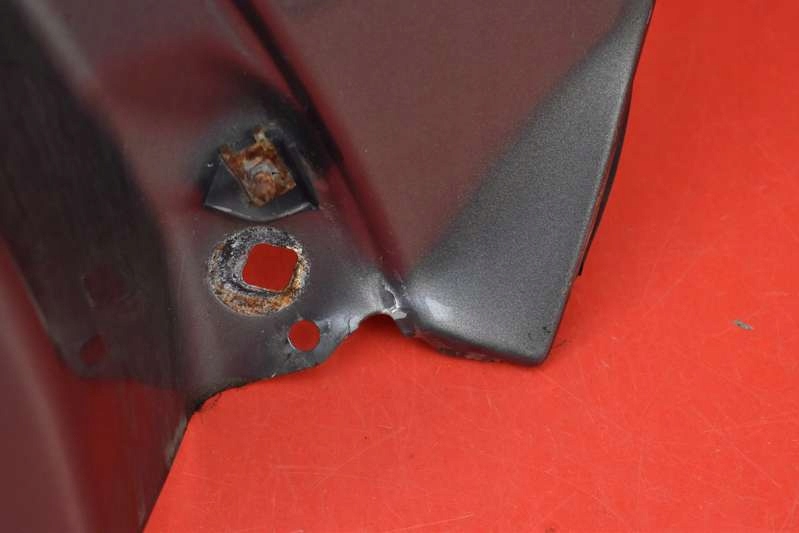 fender right front front graphitic LAND ROVER DISCOVERY 3 III 04-09