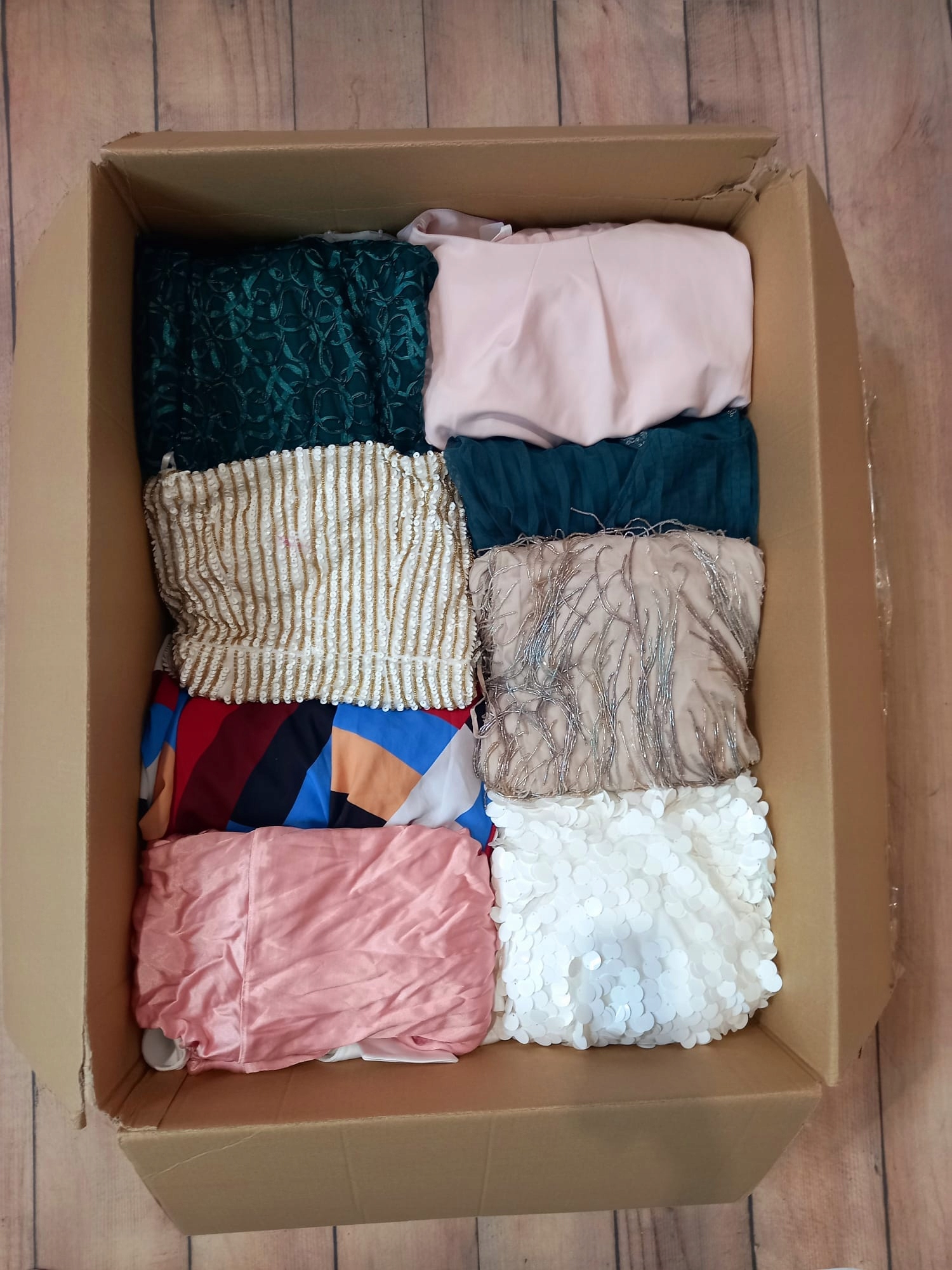 PAKIET ODZIEŻOWY NOWY MYSTERY BOX MIX PACZKA ODZIEŻ 10 SZT SUKIENKI 44 XXL Marka bez marki