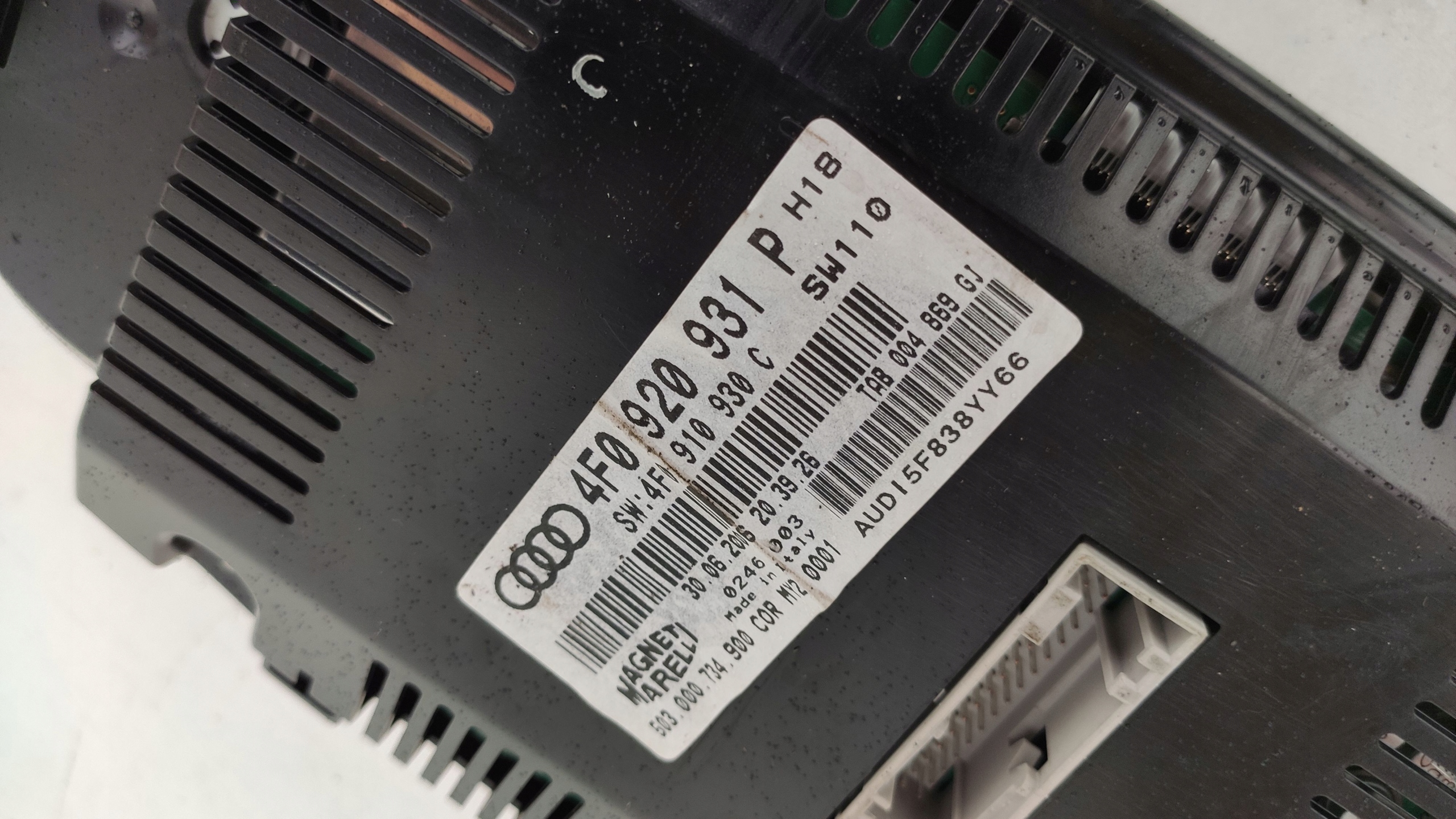 Audi A6 C6 2.7 3.0 tdi спидометр часы под европа