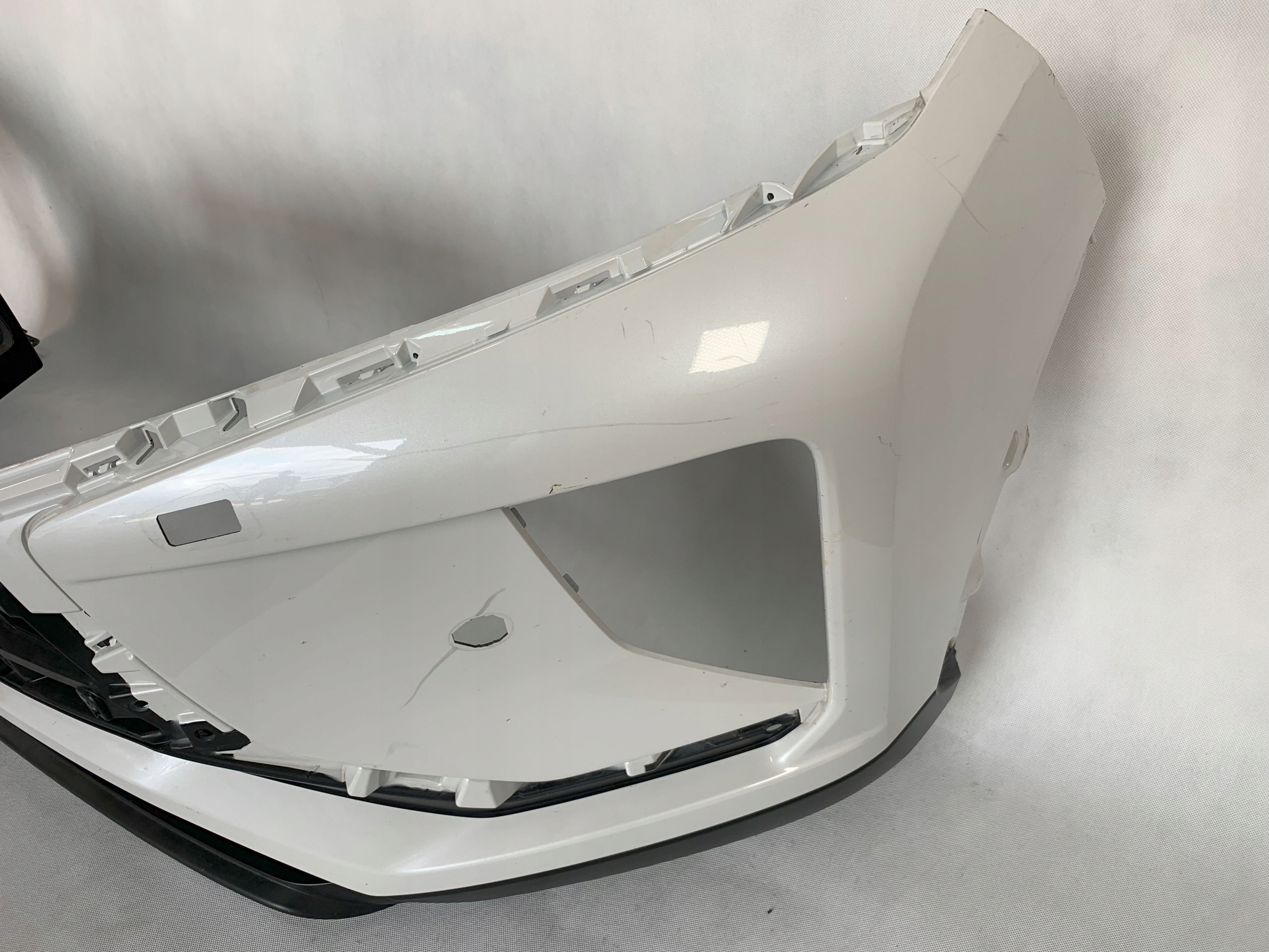 front bumper Mitsubishi Eclipse Cross 17-21r SPR PDC 6400H717ZZZ 05.25