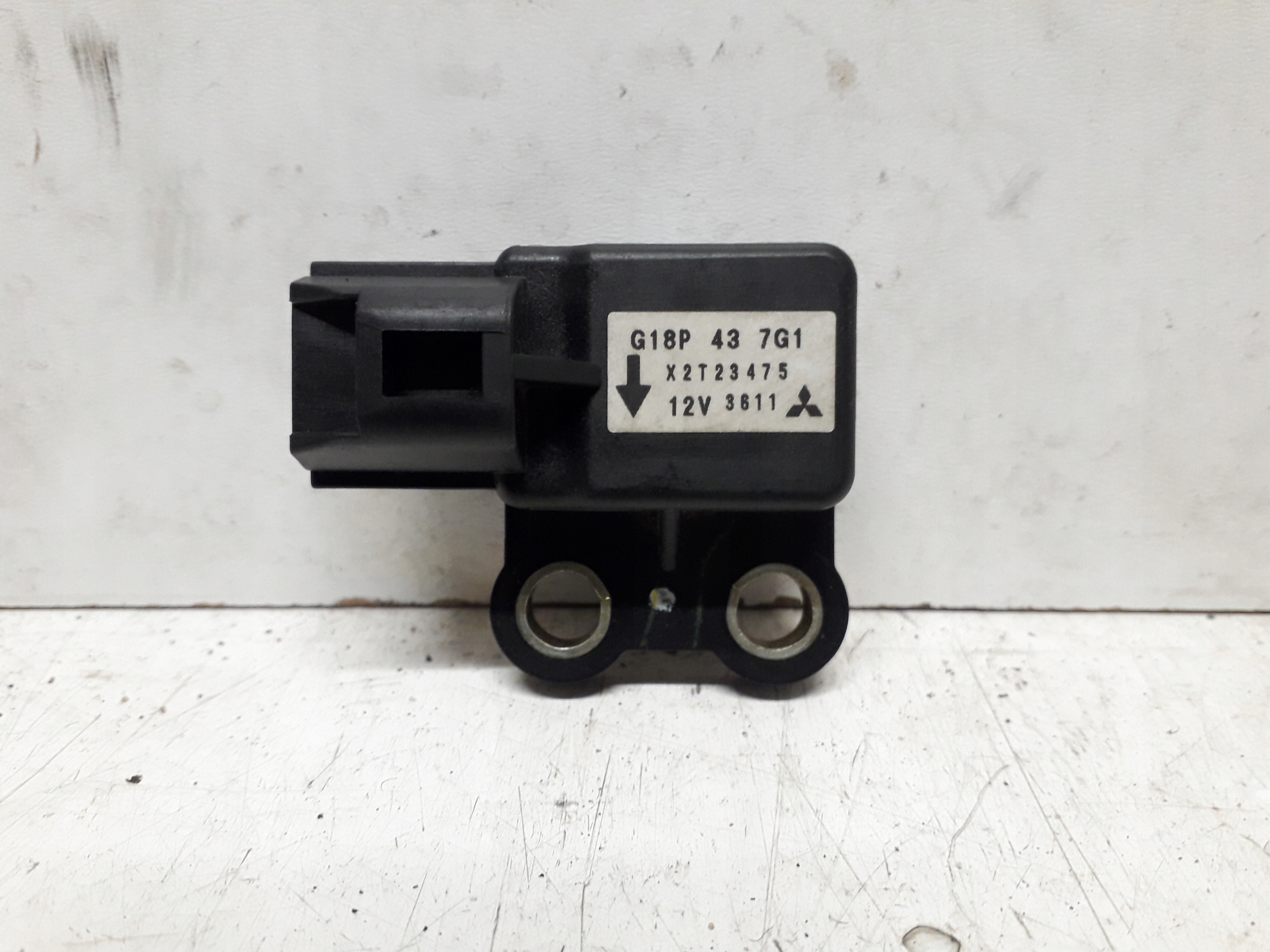 MAZDA PREMACY 1 I 01-06 2.0B CZUJNIK MAP SENSOR G18P437G1