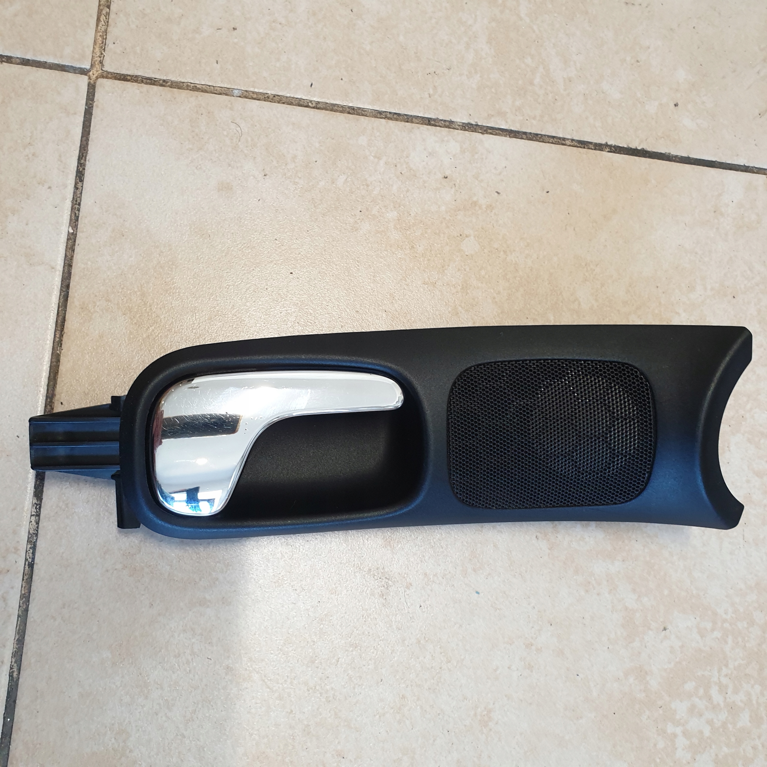 ручка двери внутренняя правый передний Audi A4 B5 8D oe европа