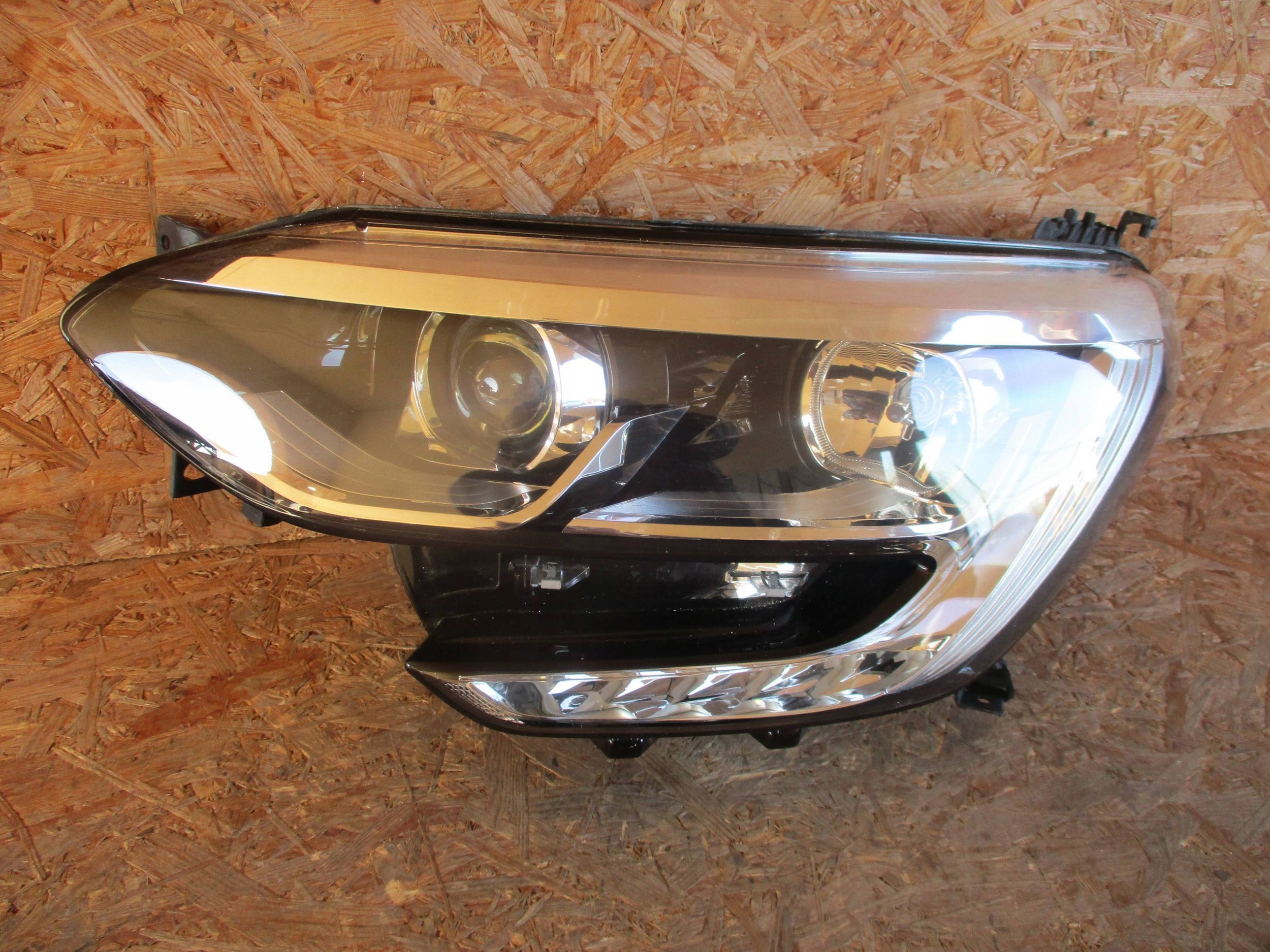 light front front left RENAULT MEGANE IV LED lens