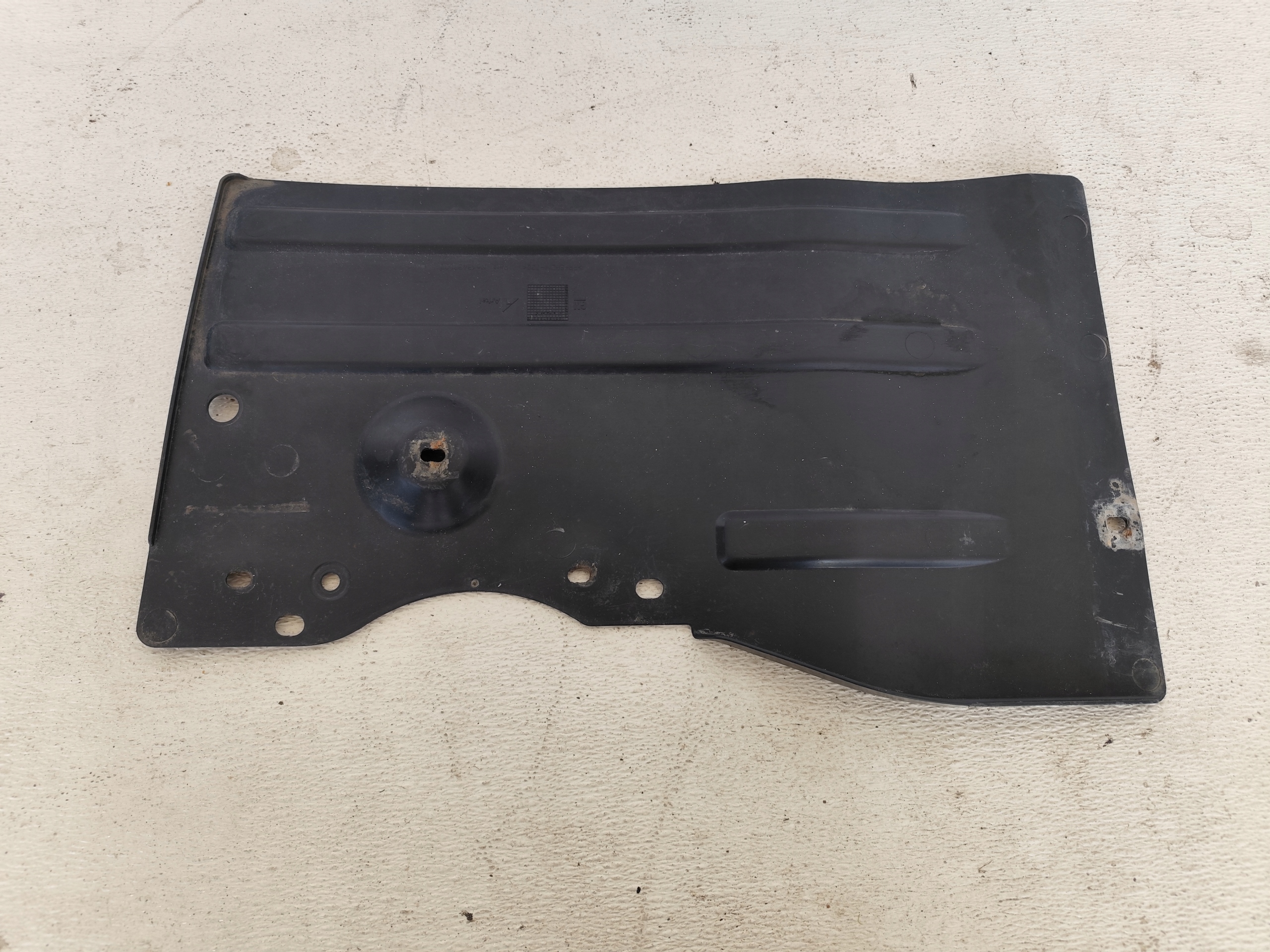 OPEL CORSA E 2015 Blende Abdeckung Unterfahrschutz 13437007