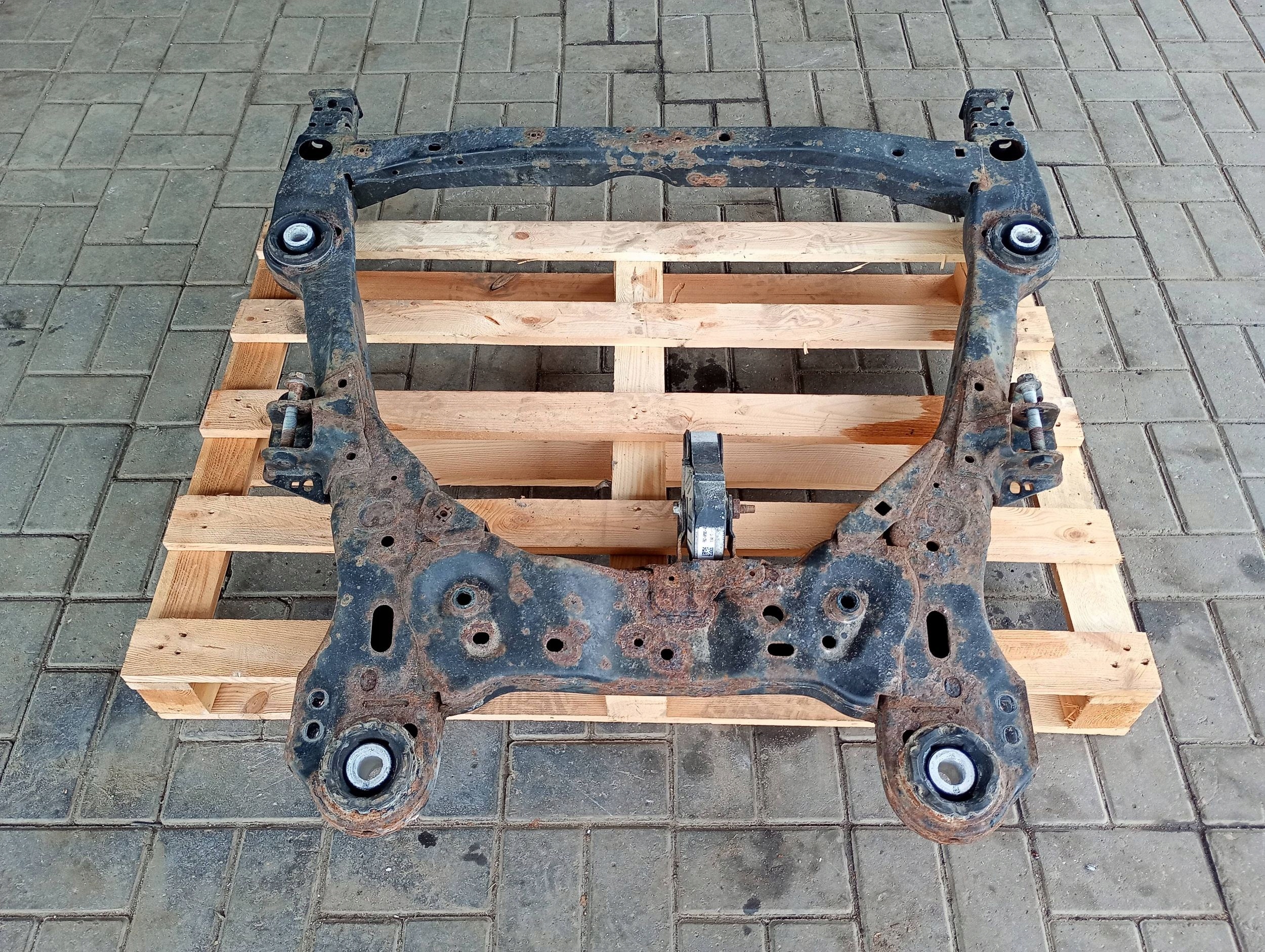 axle beam front subframe suspension beam Ford Explorer V 3.5 2011-2019
