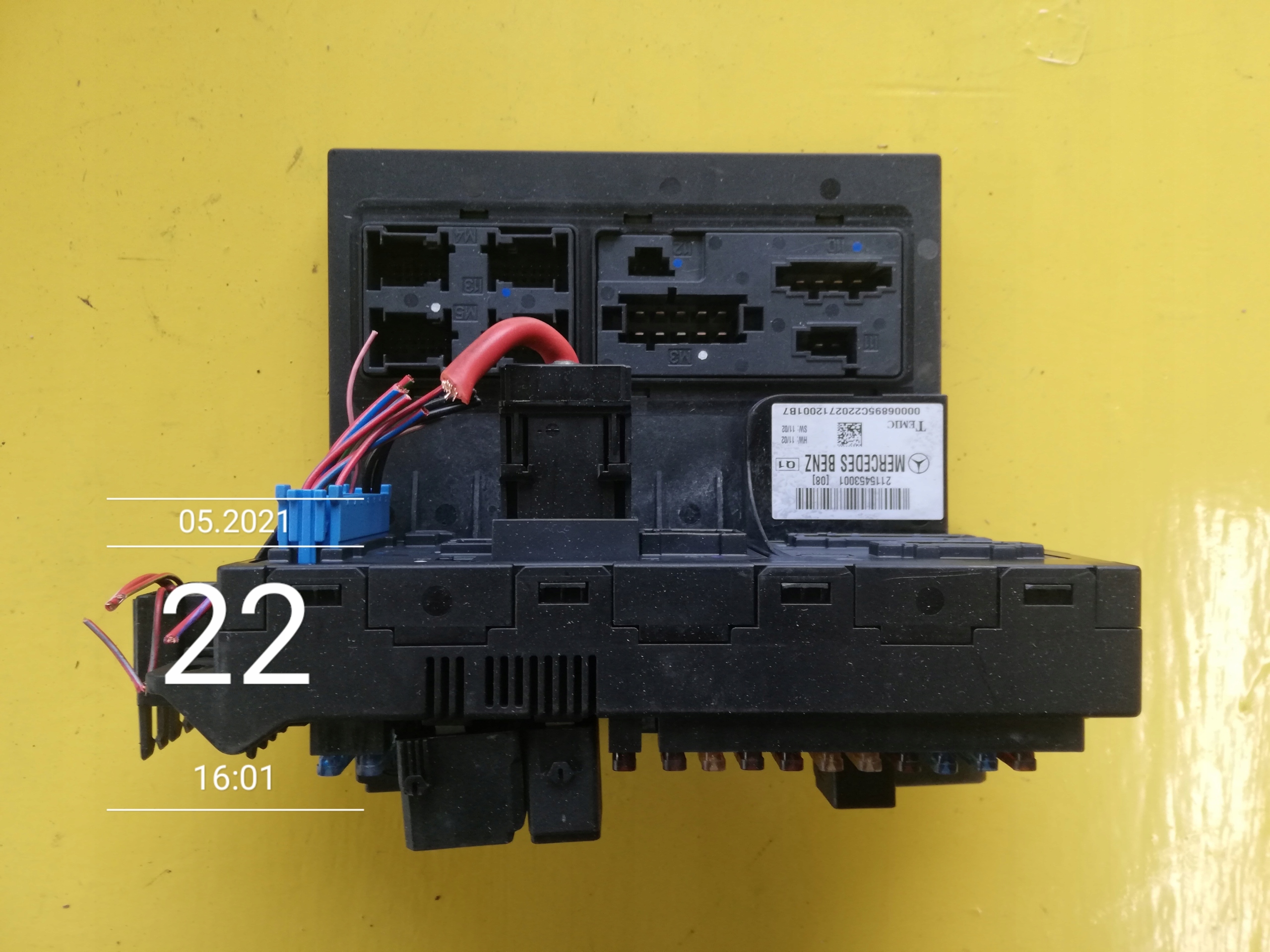 MERCEDES W211 E-KLASA SKRZYNKA BEZPIECZNIKÓW MODUŁ