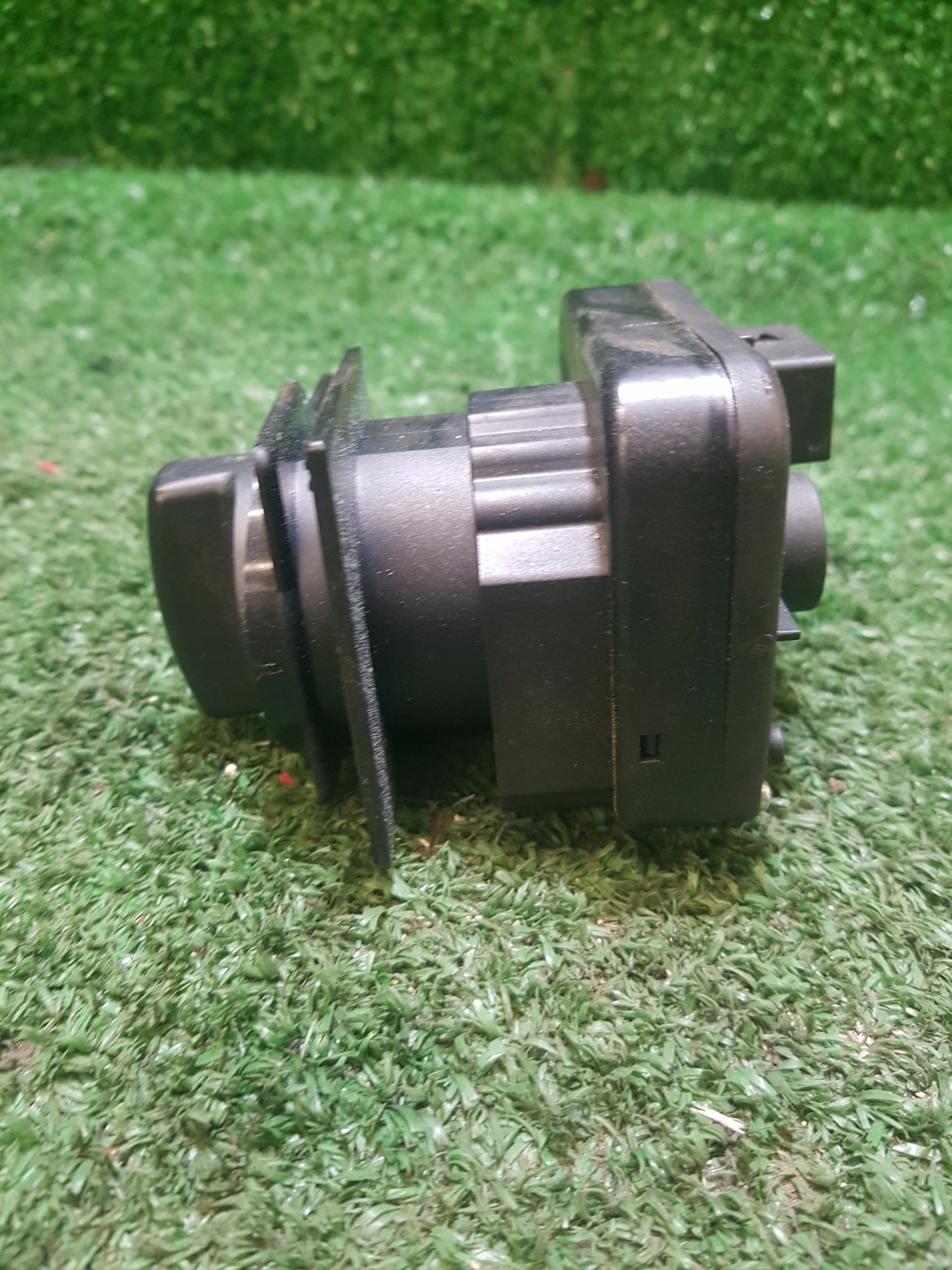 interruttore luci MERCEDES-BENZ A KLASA W 169 1695451004