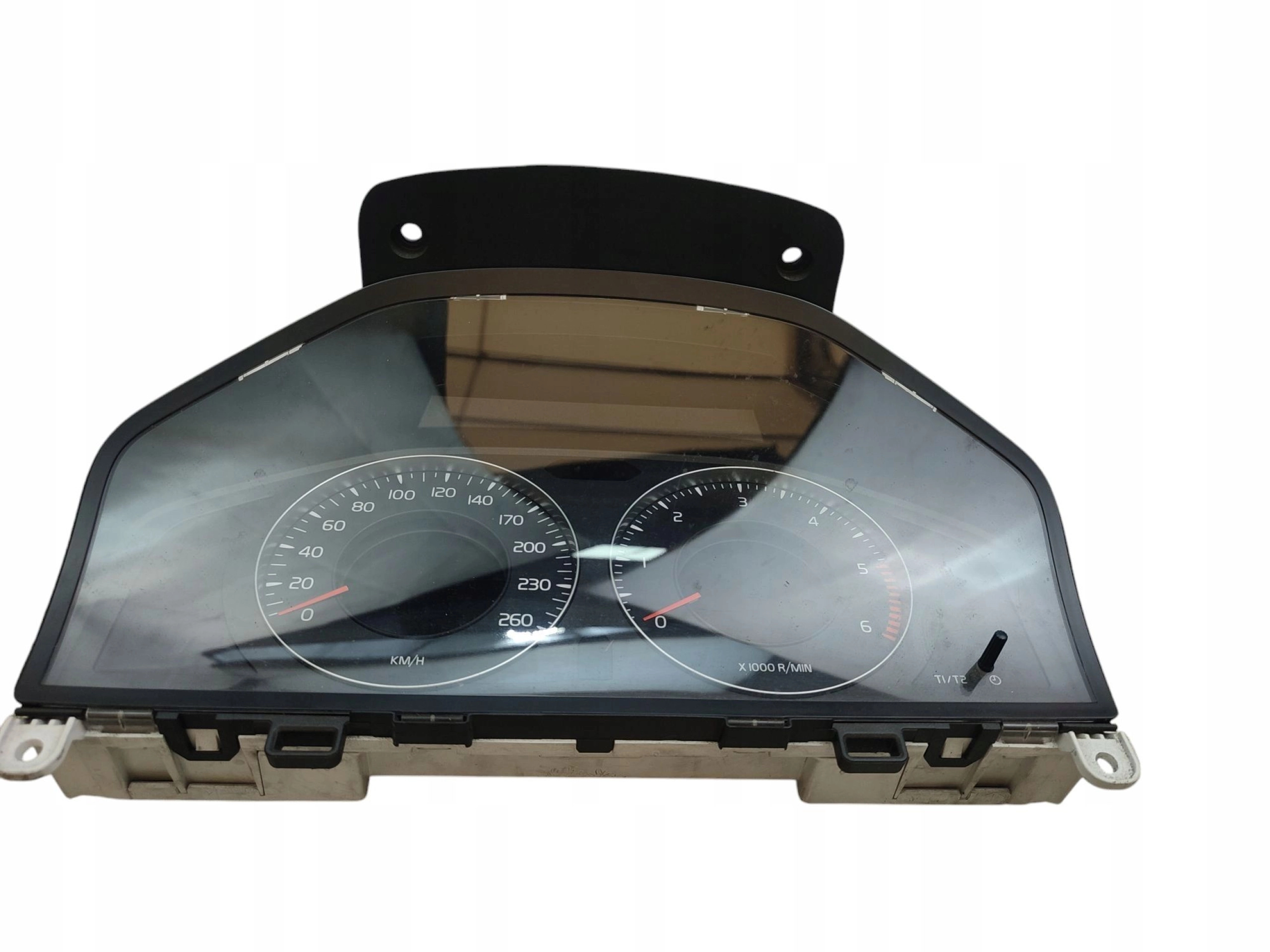 dials VOLVO S80 II (2006-2009) 2.4 D5 185KM 30786623AB